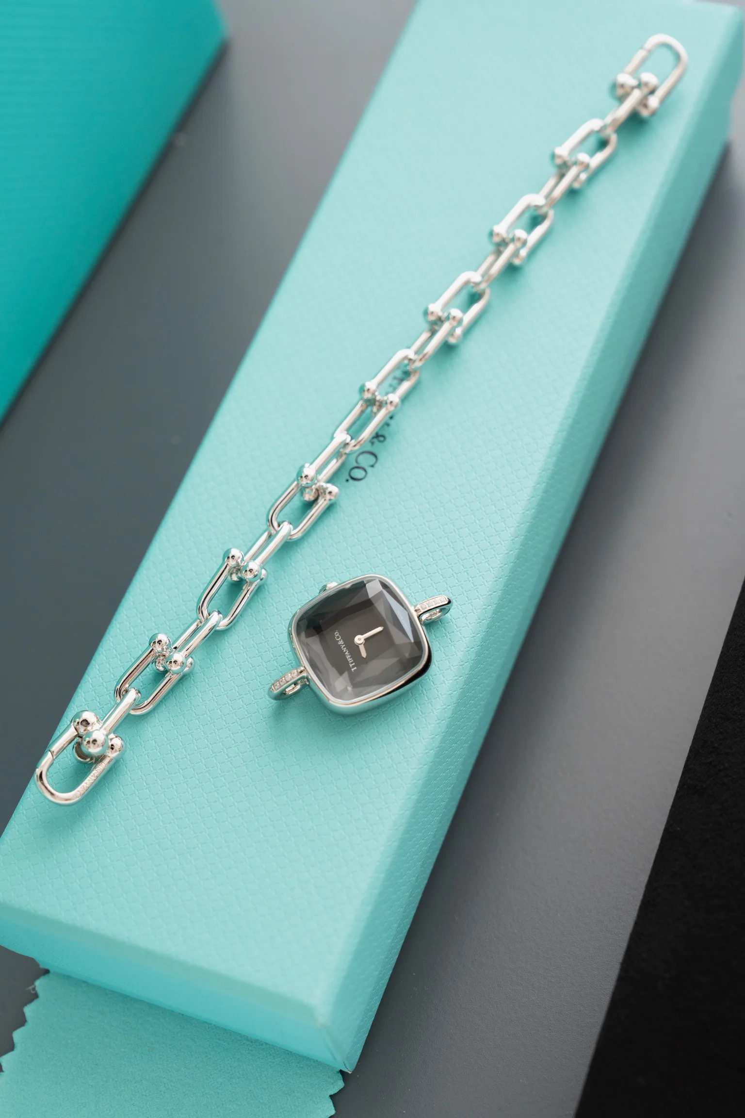 Часы Женские Tiffany 12832610