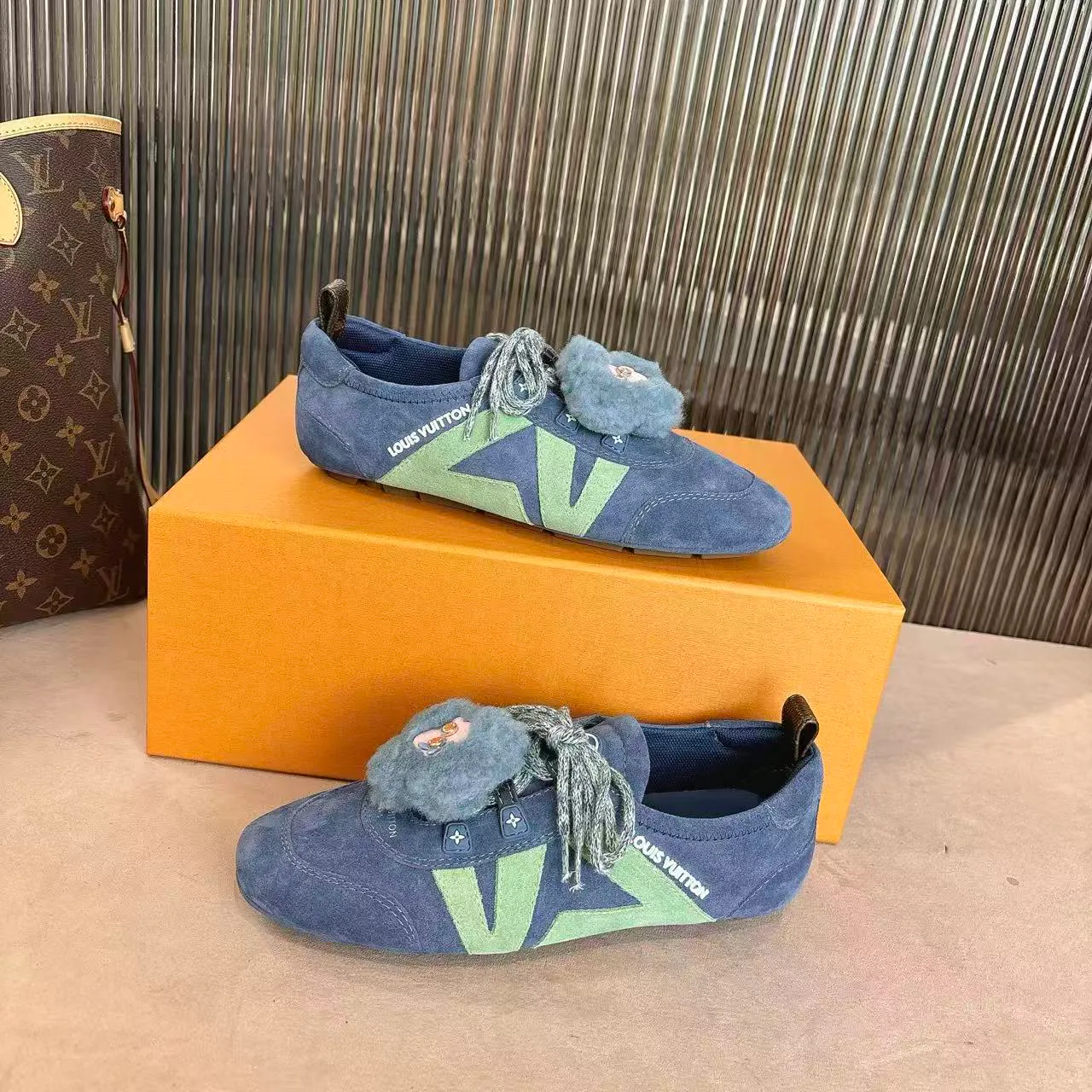 Кроссовки Женские Louis Vuitton 842800