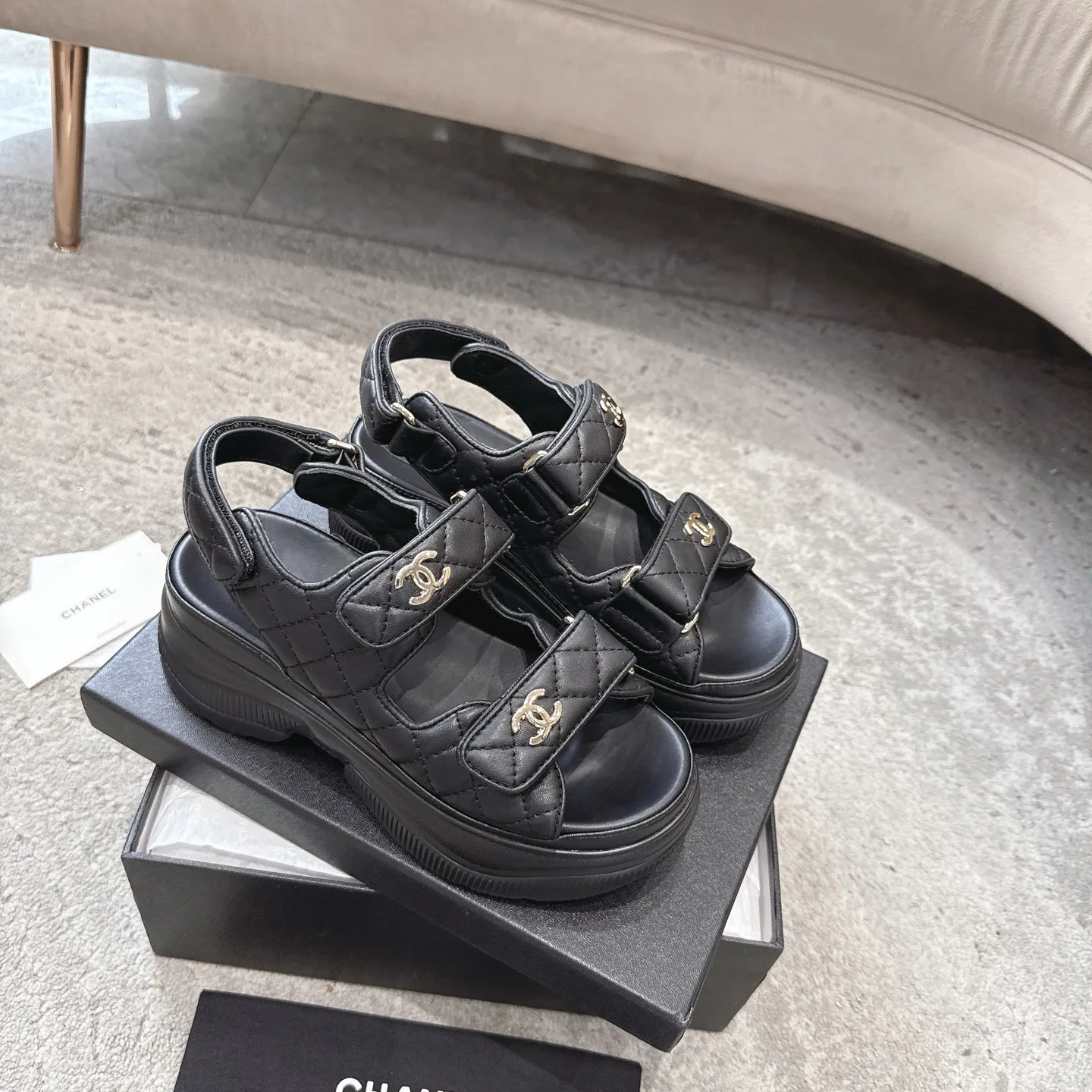 Босоножки Женские Chanel 17572327