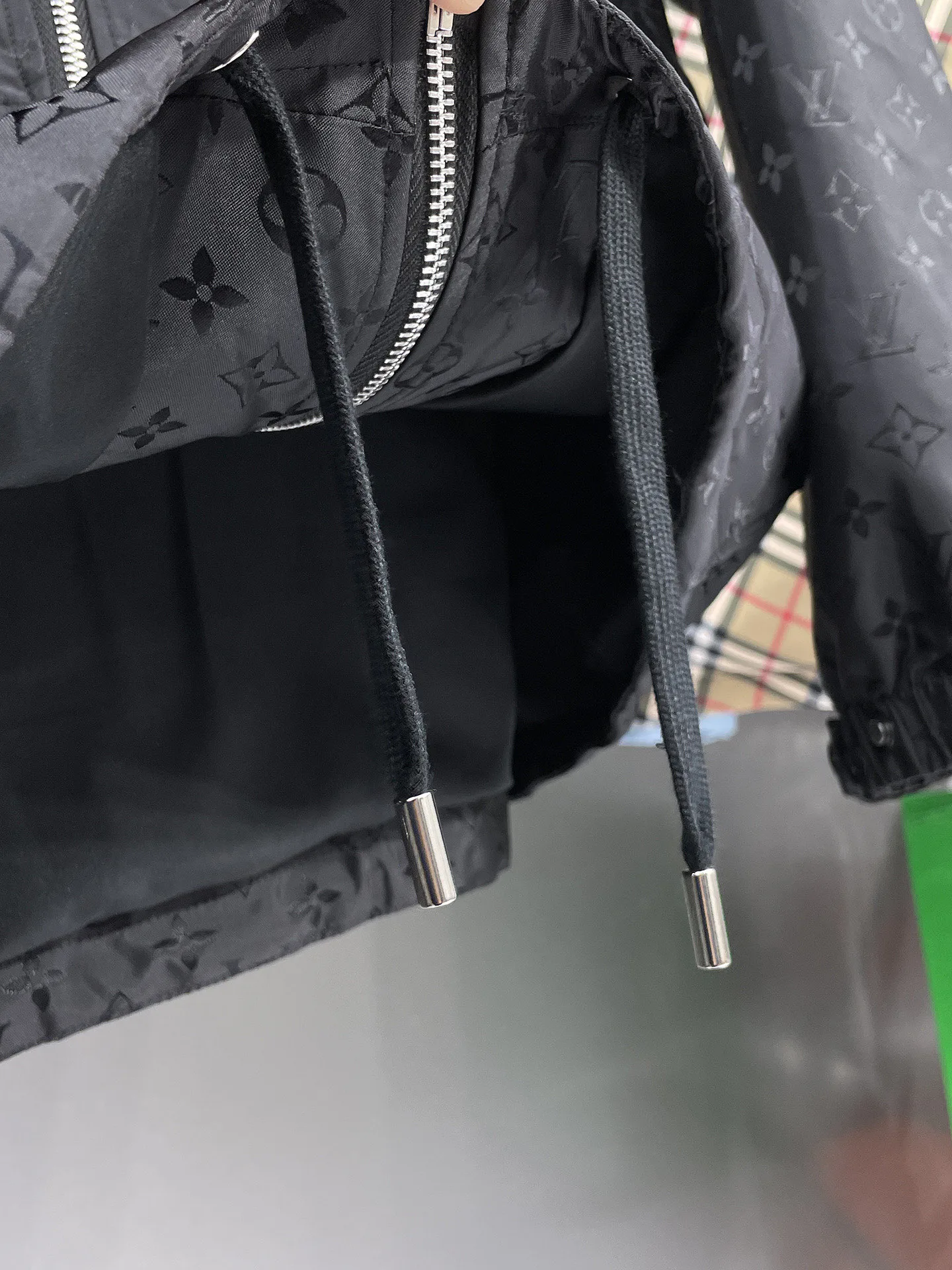 Куртки И Пуховики Мужские Louis Vuitton 9352362