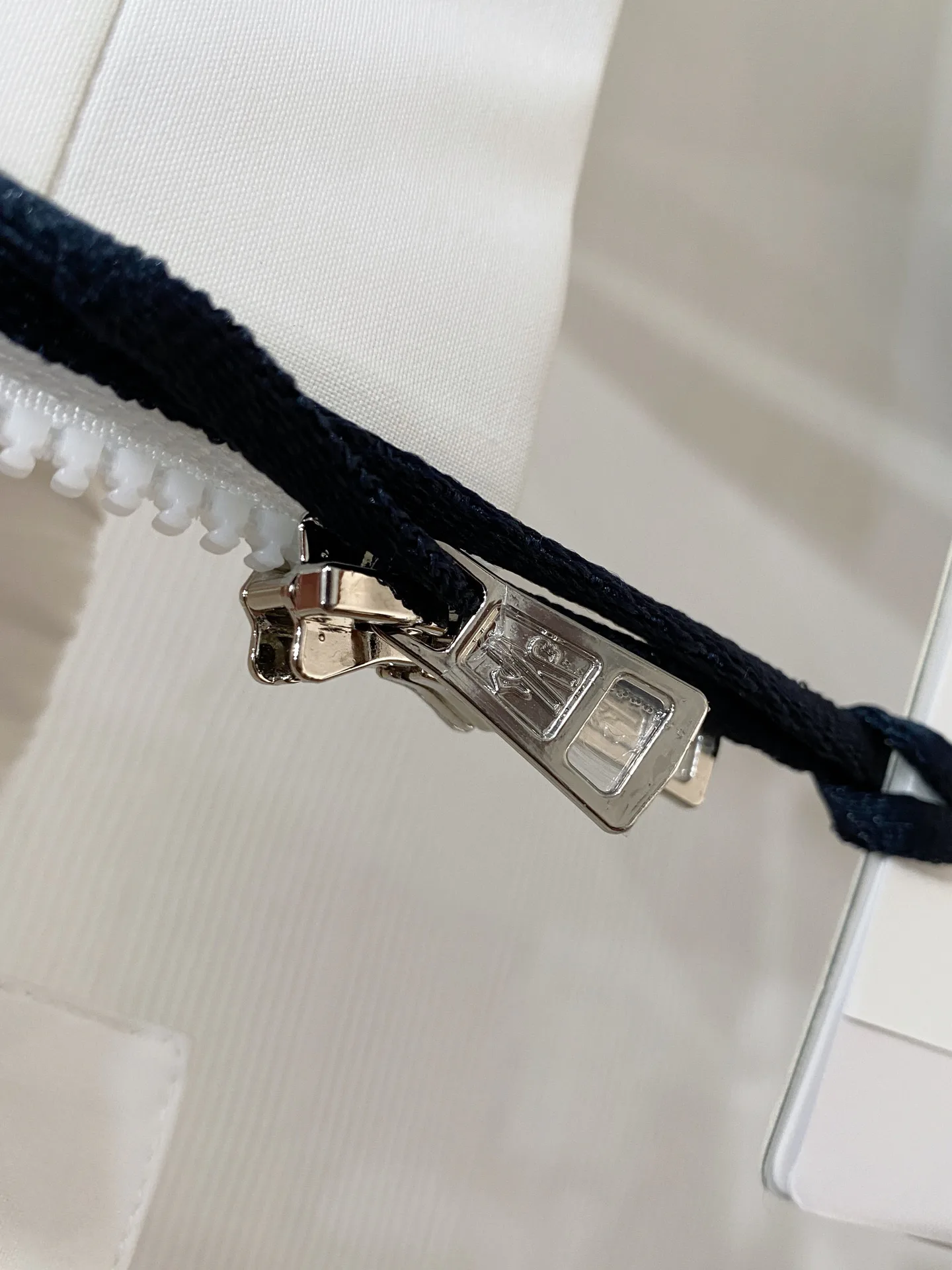 Куртки И Пуховики Мужские Moncler 4600950