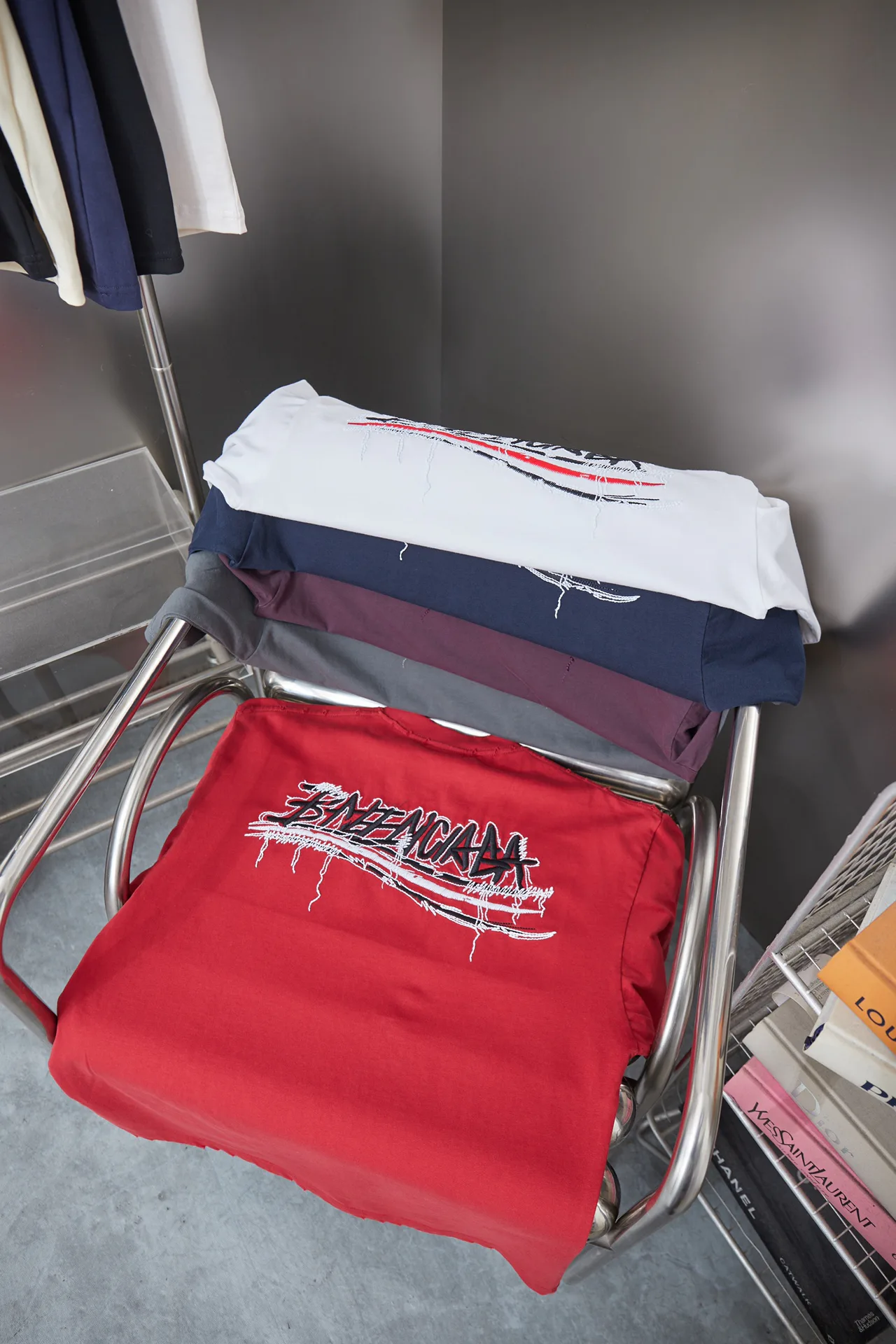 Футболки Женские Balenciaga 10937942