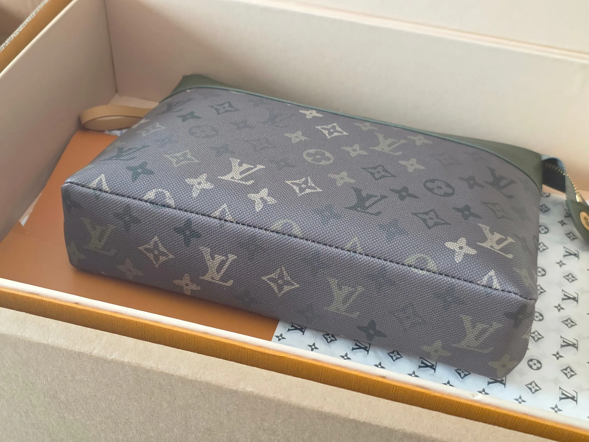 Клатчи Женские Louis Vuitton 599478