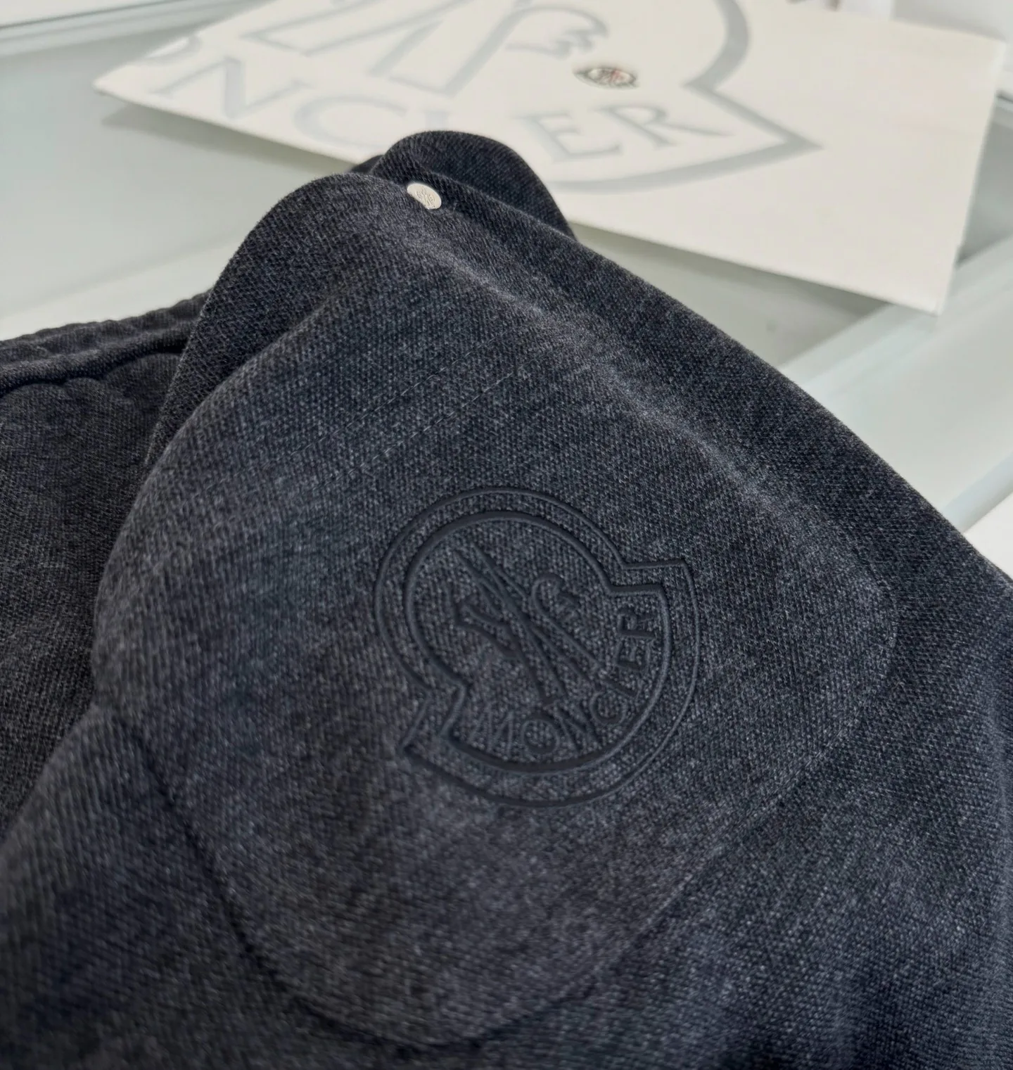 Брюки Мужские Moncler 18244485