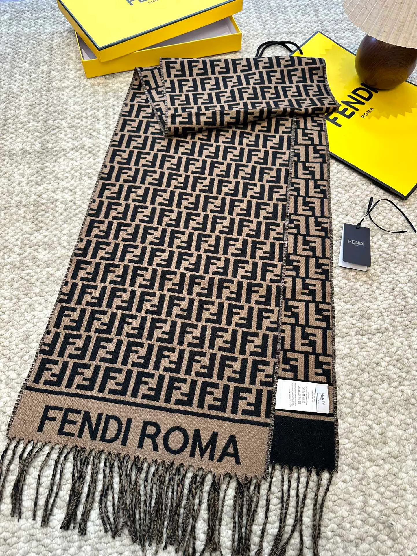 Шарфы Fendi 4475