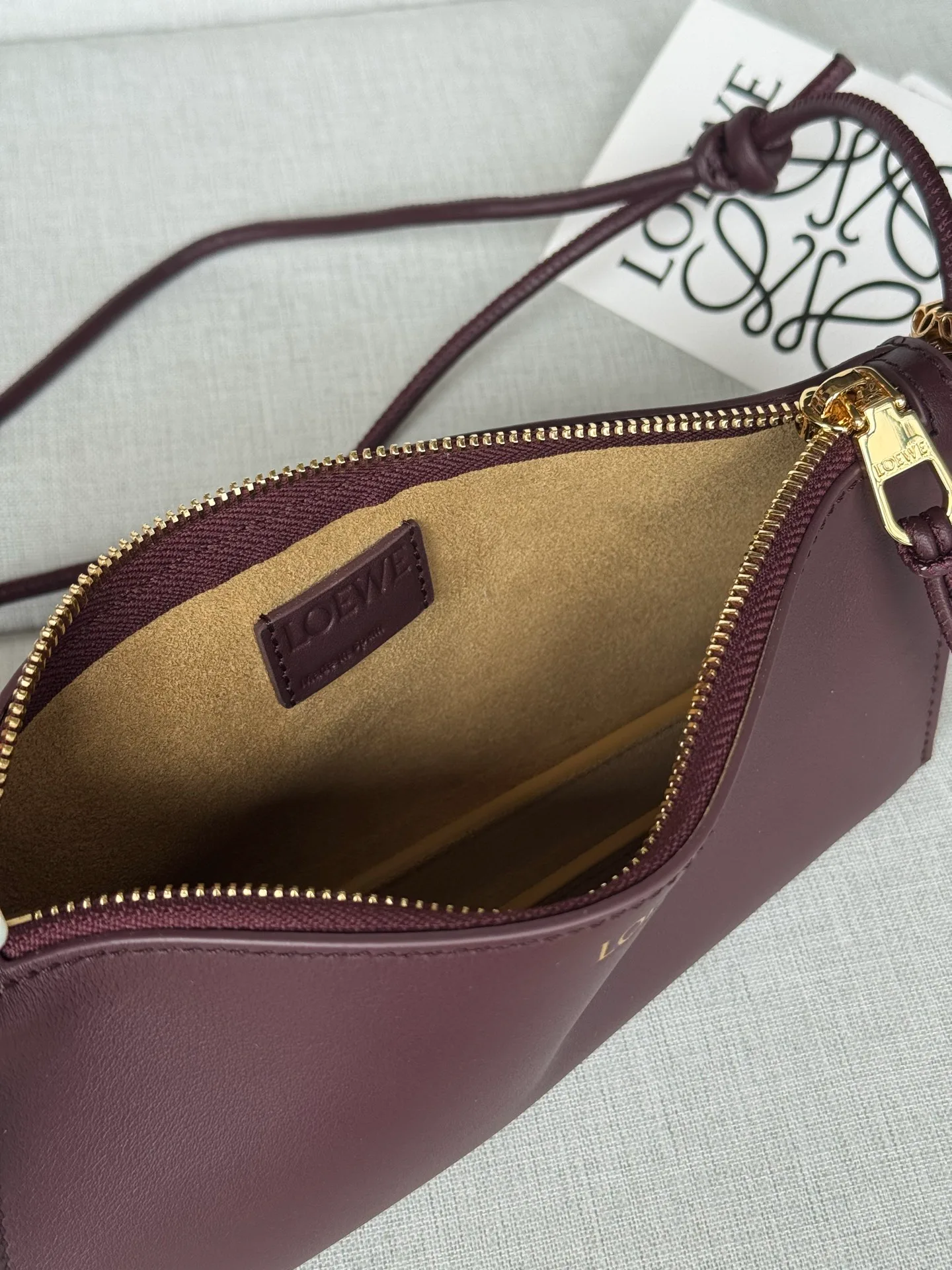 Классические Сумки Женские Loewe 11675794