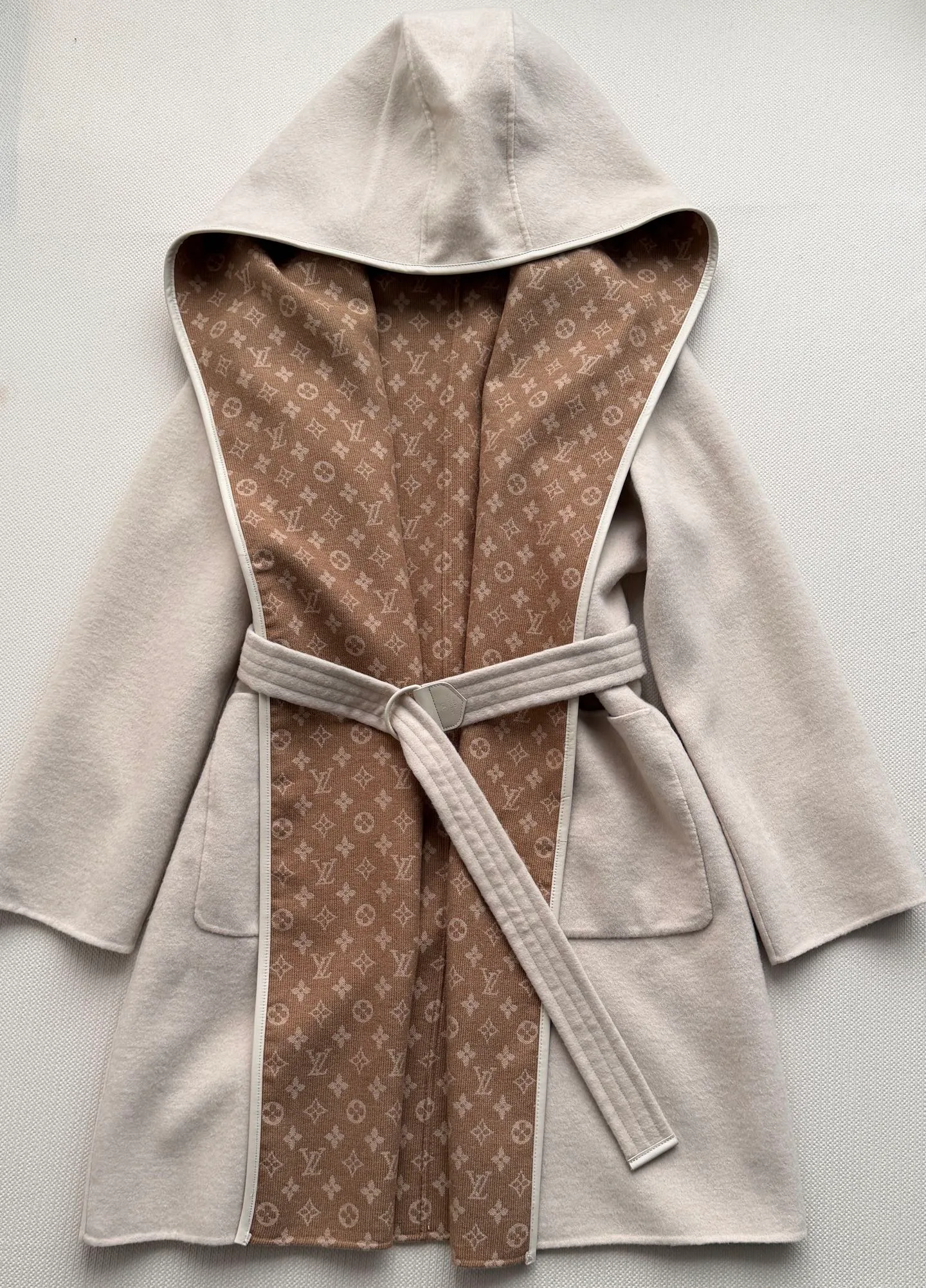 Пальто Женские Louis Vuitton 20093097
