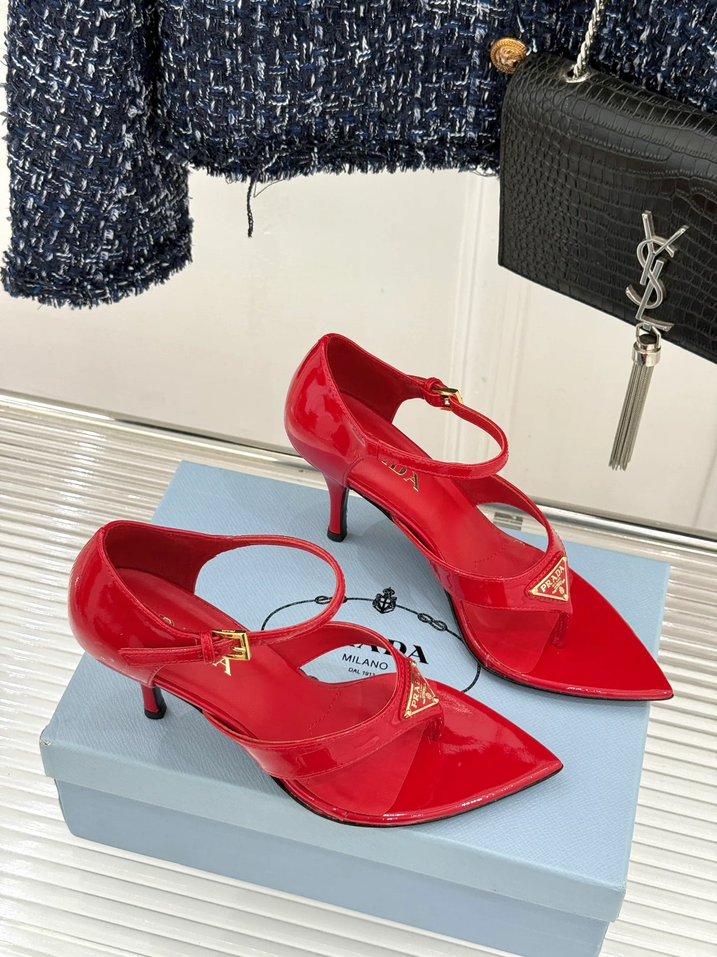 Босоножки Женские Prada 11574055