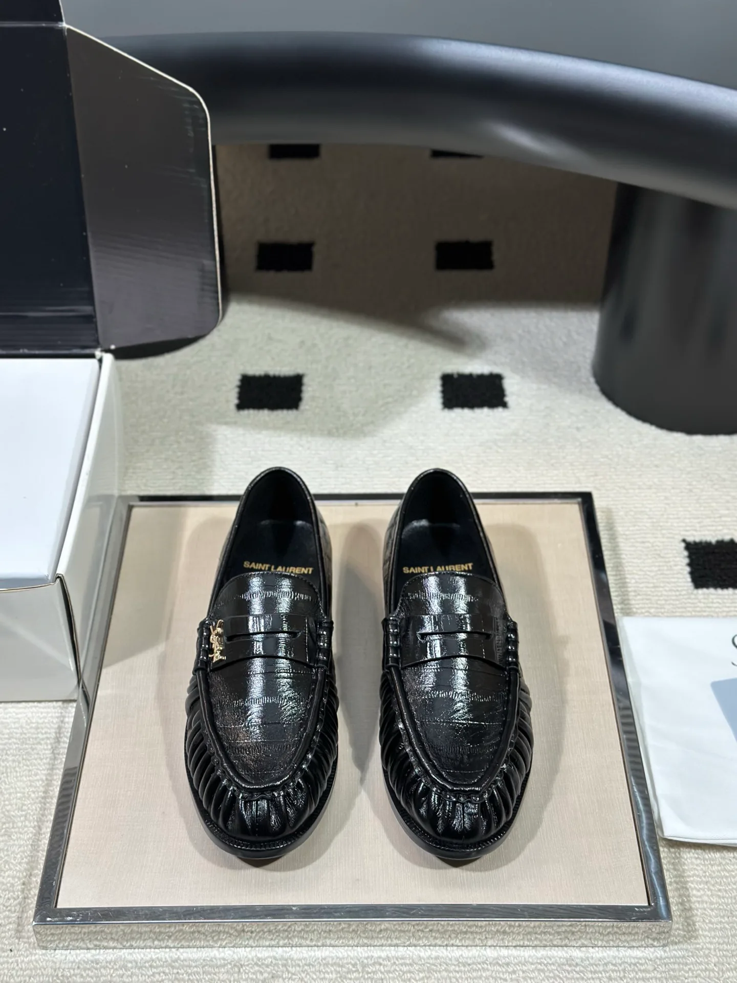 Лоферы И Мокасины Женские Saint Laurent 18041767