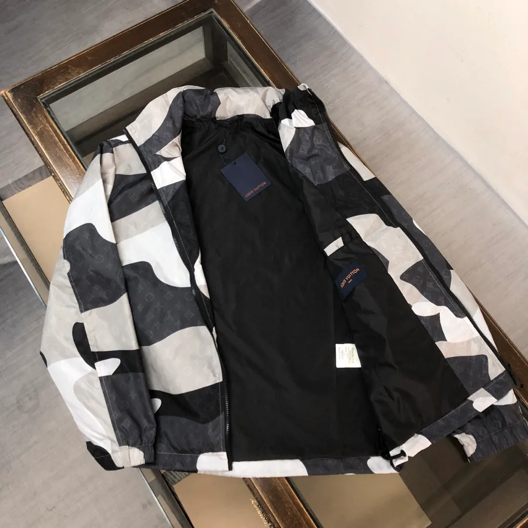 Куртки И Пуховики Женские Louis Vuitton 18809713