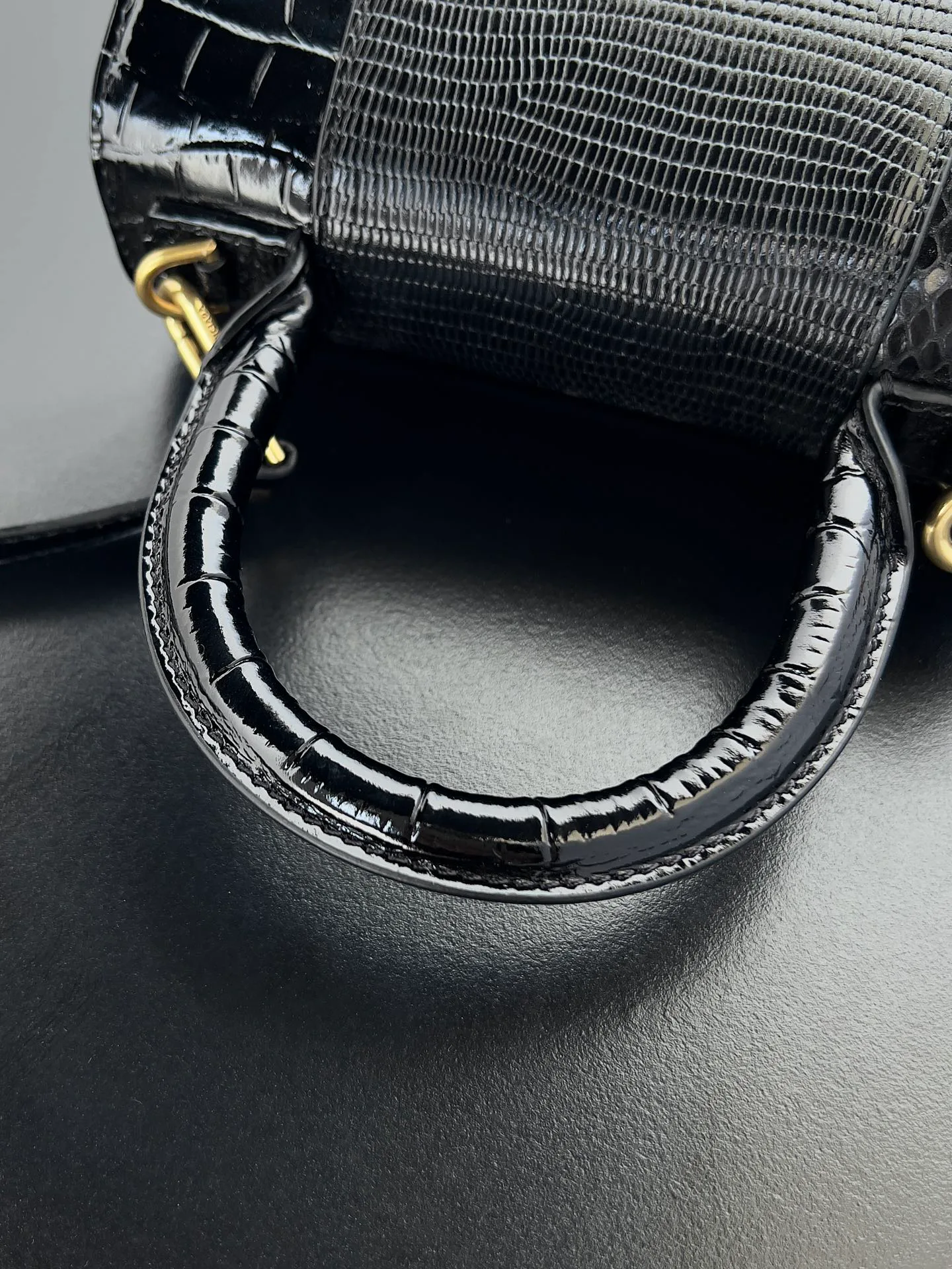 Сумки На Ремне Женские Balenciaga 217807