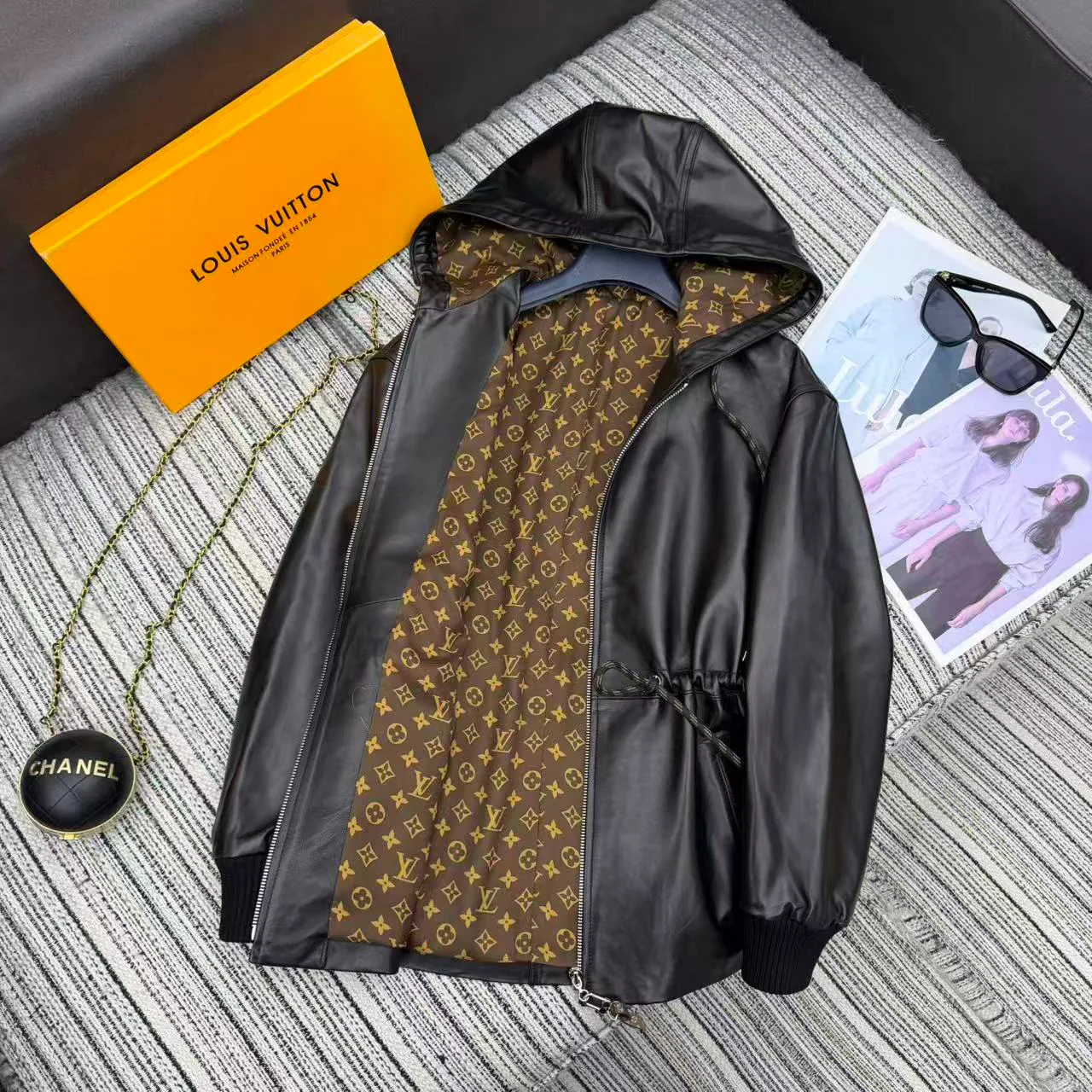 Куртки И Пуховики Женские Louis Vuitton 277833