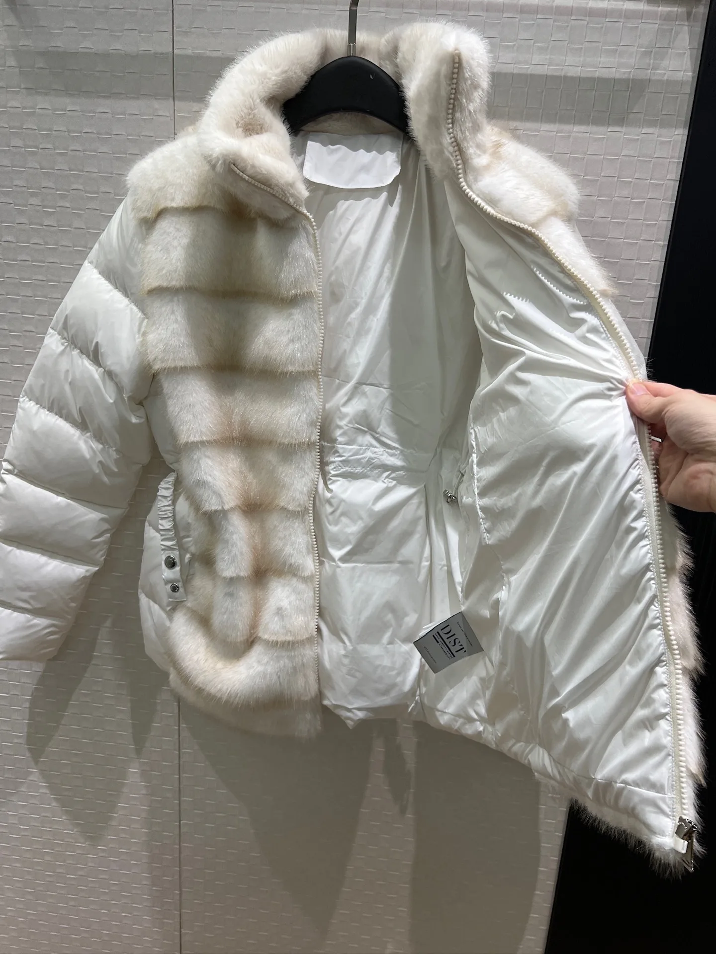 Куртки И Пуховики Женские Moncler 18778156