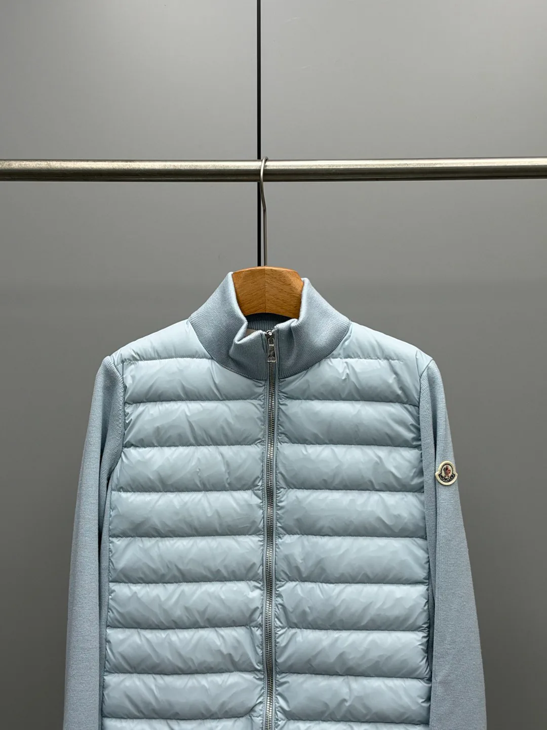 Куртки И Пуховики Женские Moncler 19070741