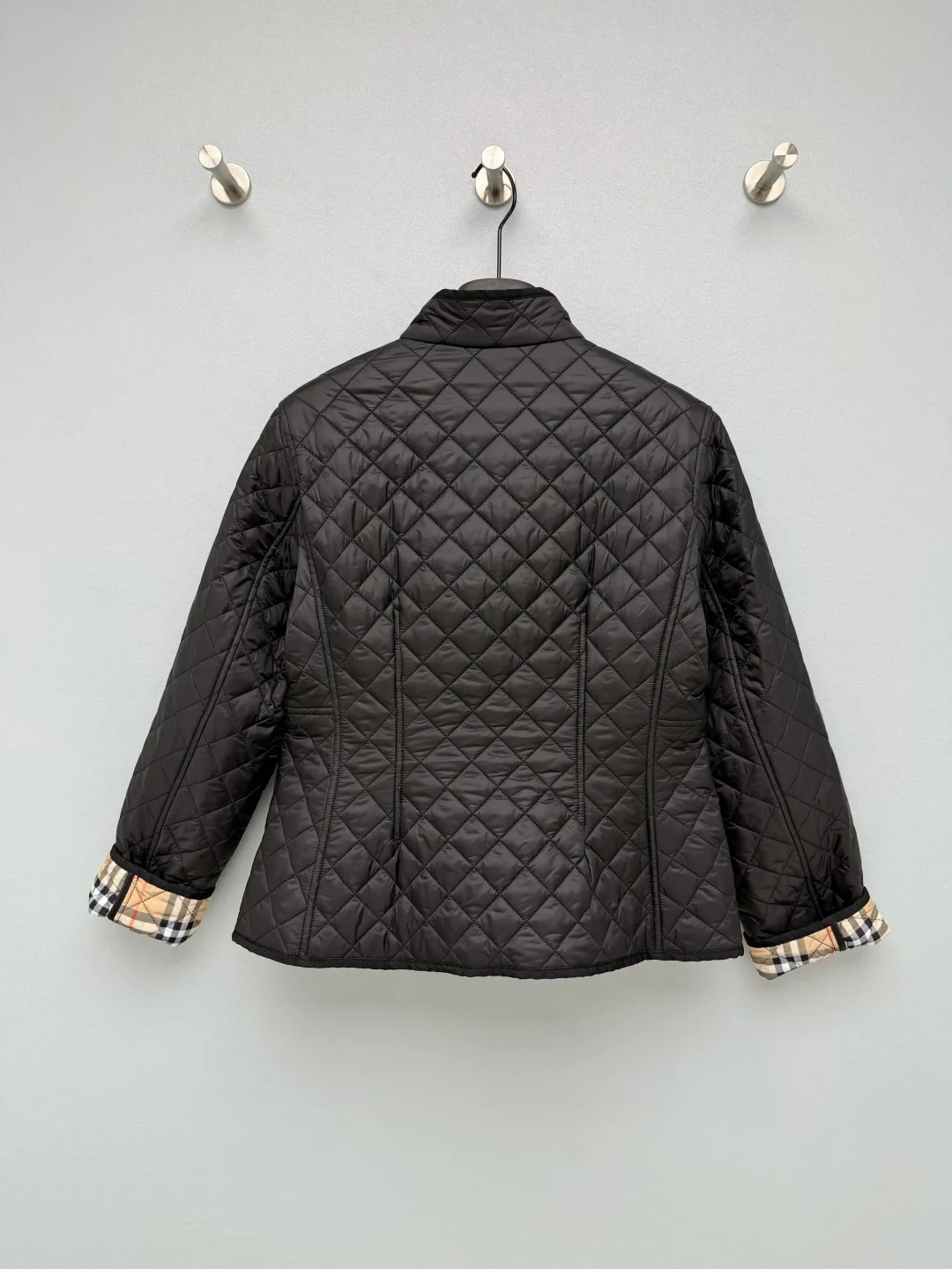 Куртки И Пуховики Женские Burberry 18512943