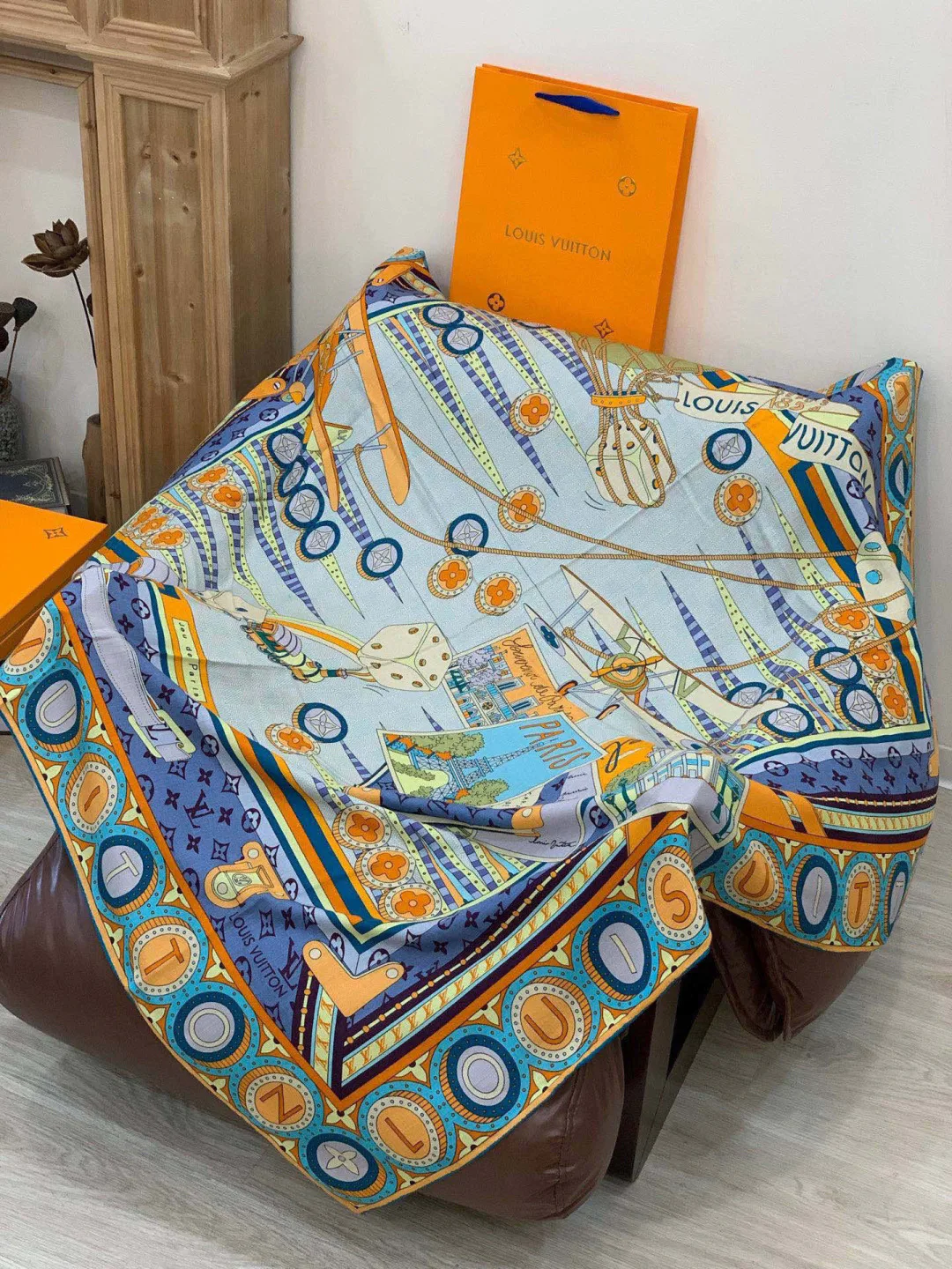 Шарфы Louis Vuitton 895180