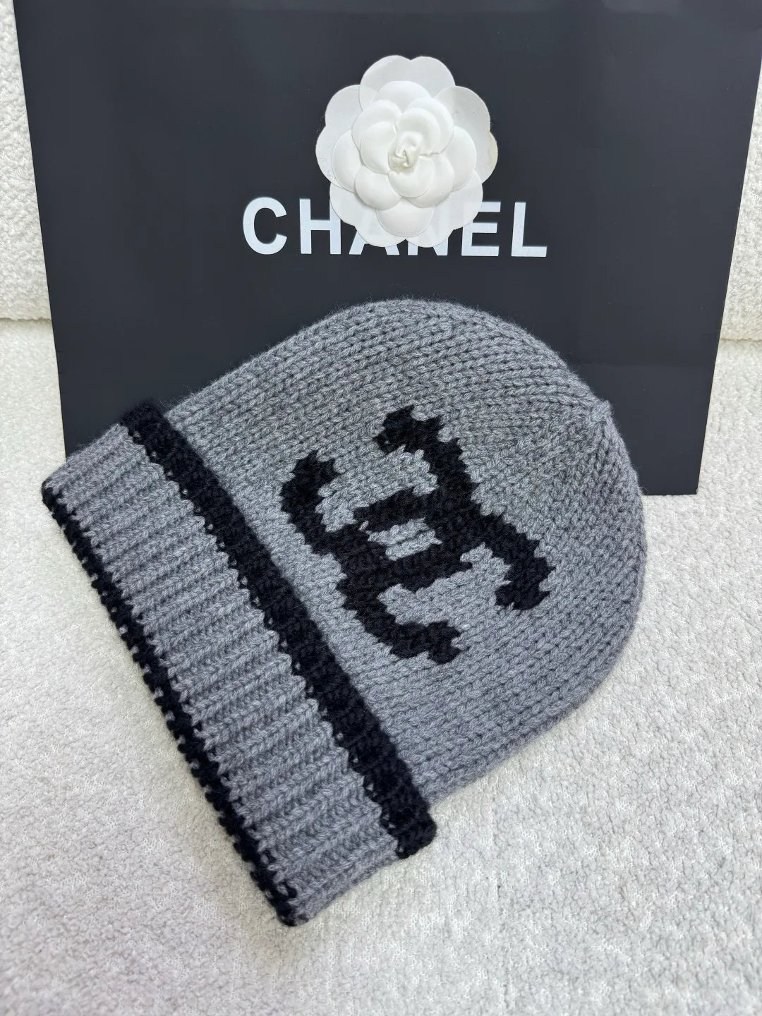 Головные Уборы Chanel 17733596