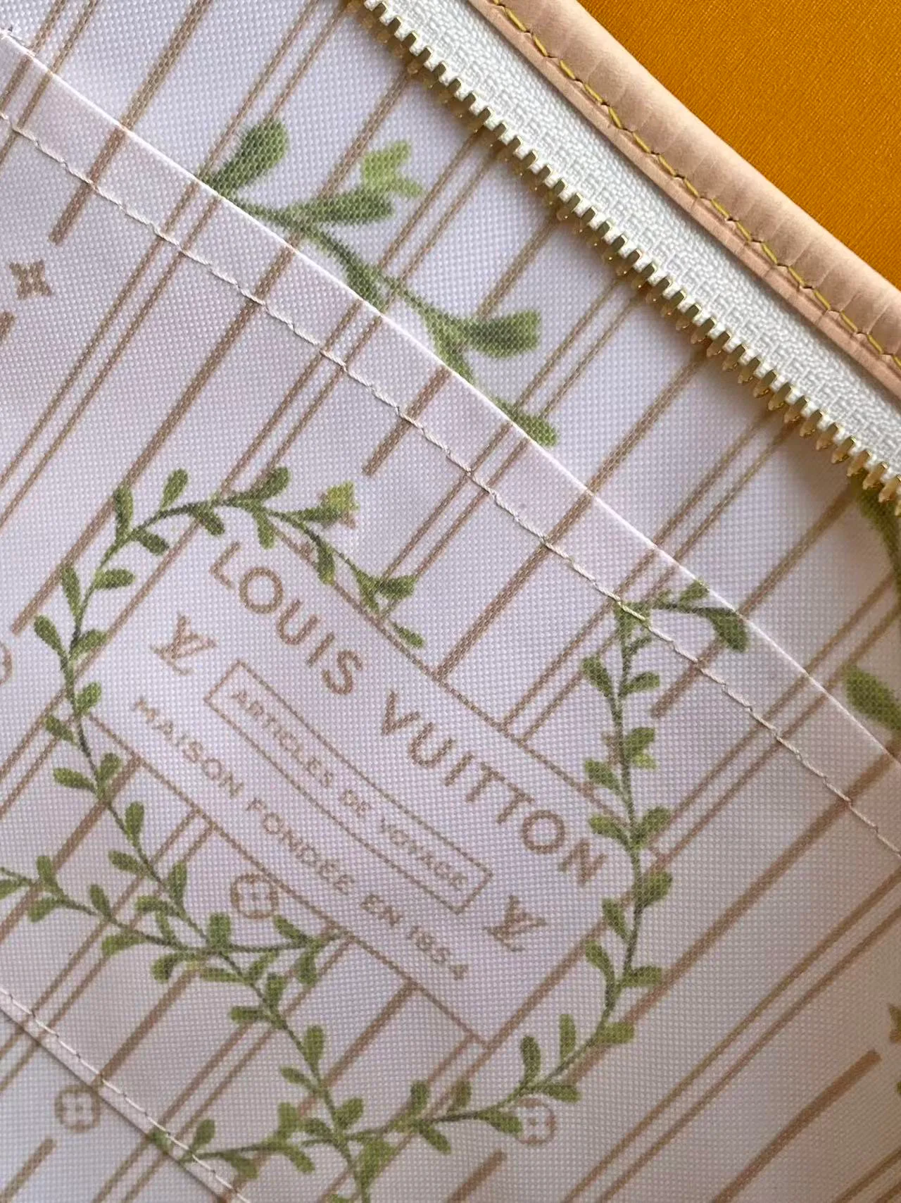 Классические Сумки Женские Louis Vuitton 17806358