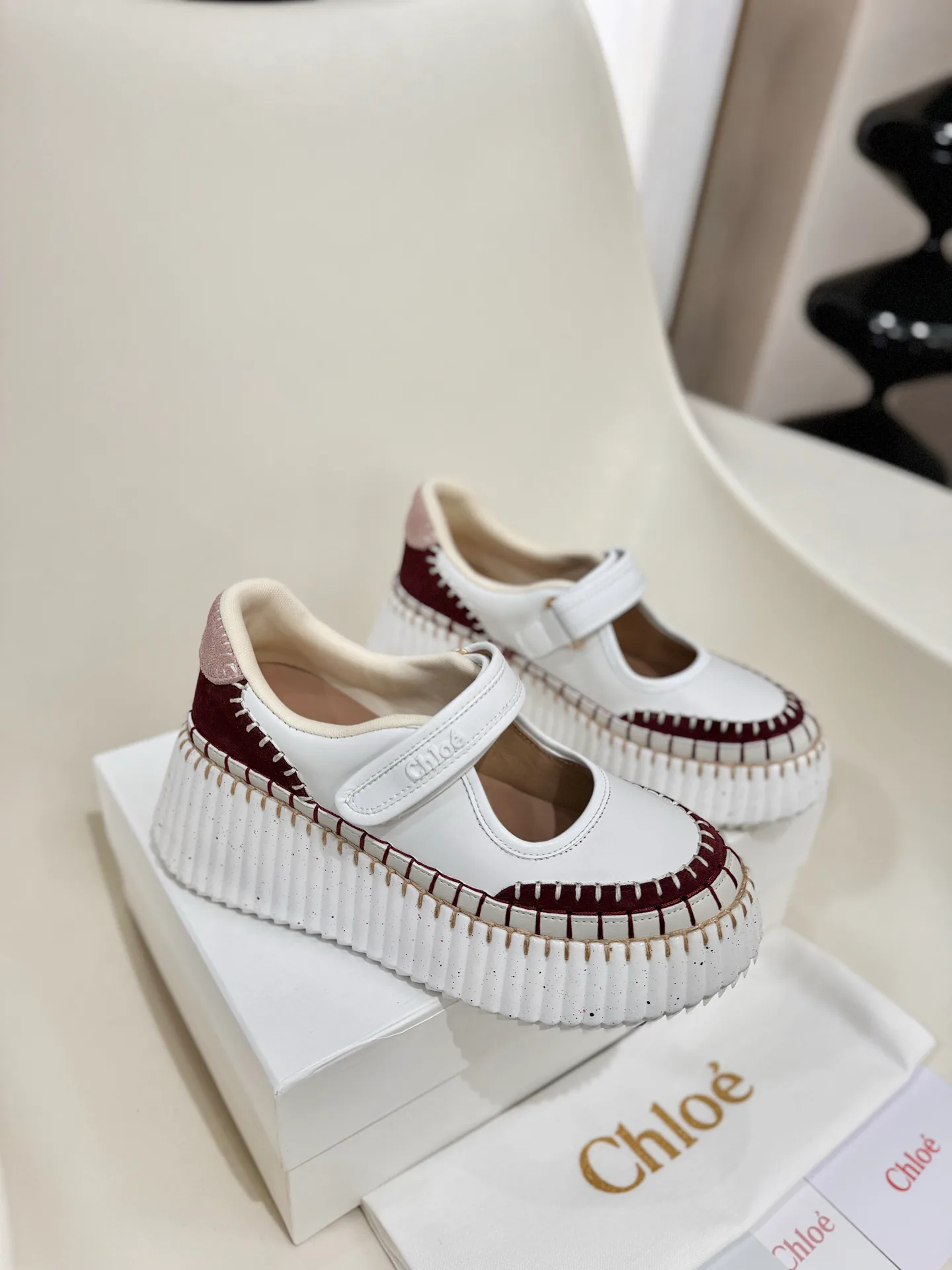 Кроссовки Женские Chloe 13253503