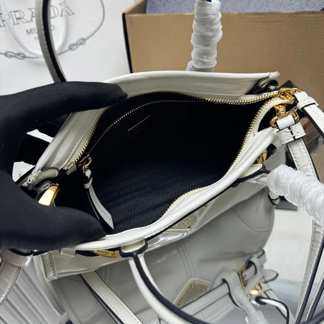 Классические Сумки Женские Prada 10446847