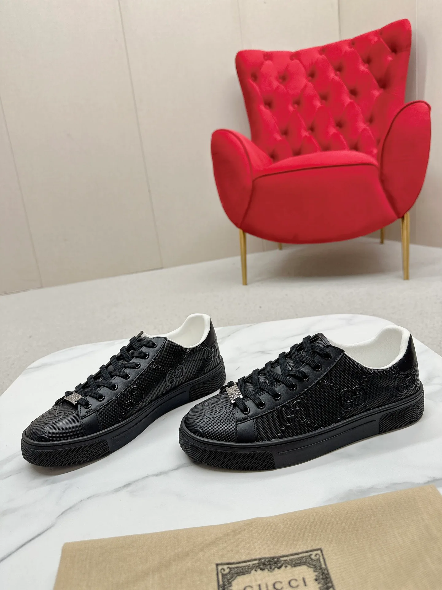 Кроссовки Женские Gucci 11550494
