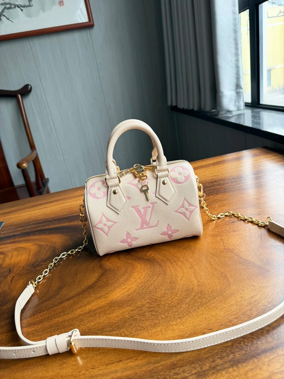 Классические Сумки Женские Louis Vuitton 8988063