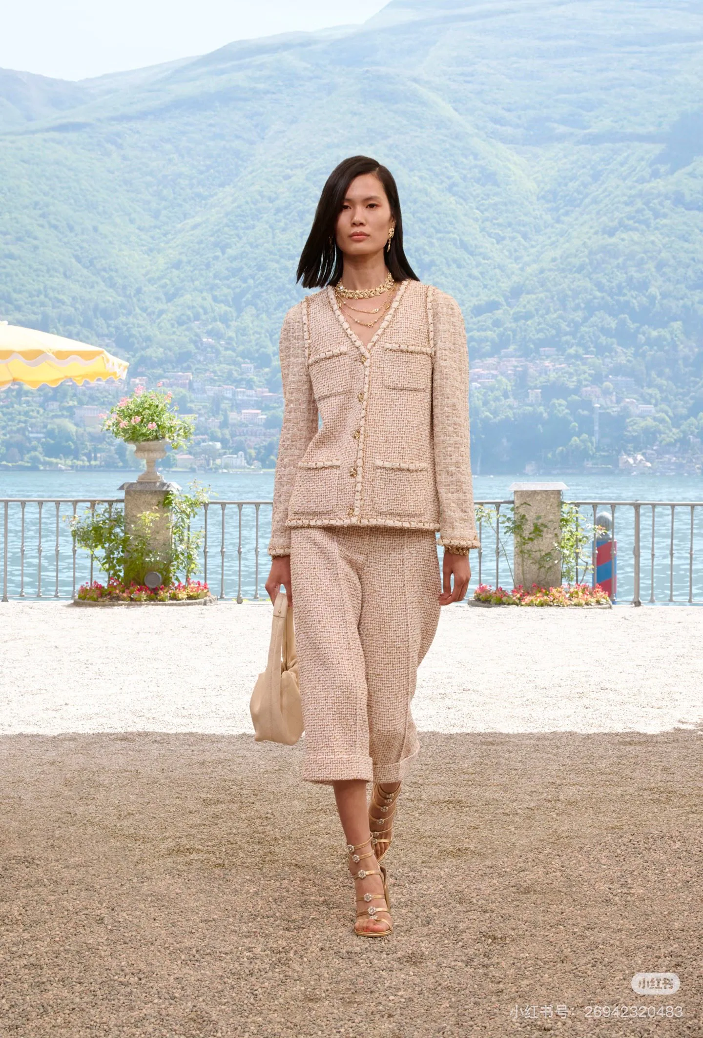 Куртки И Пуховики Женские Chanel 1846436