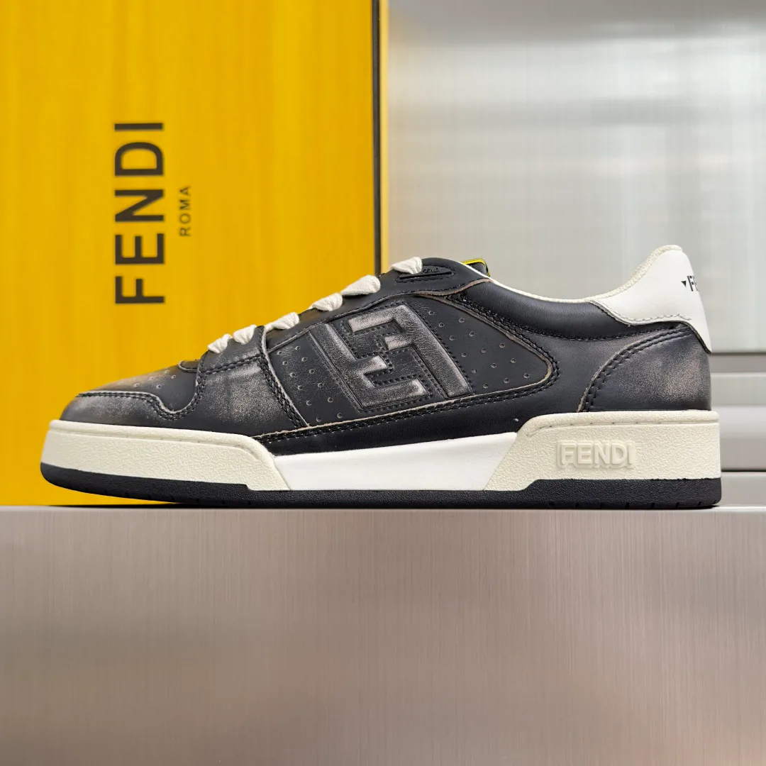 Кроссовки Женские Fendi 17729640