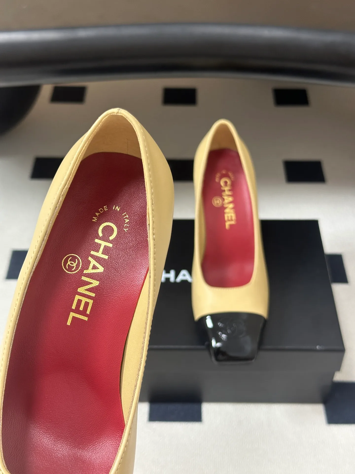 Туфли Женские Chanel 18049720