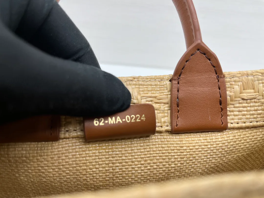 Классические Сумки Женские Christian Dior 11630091