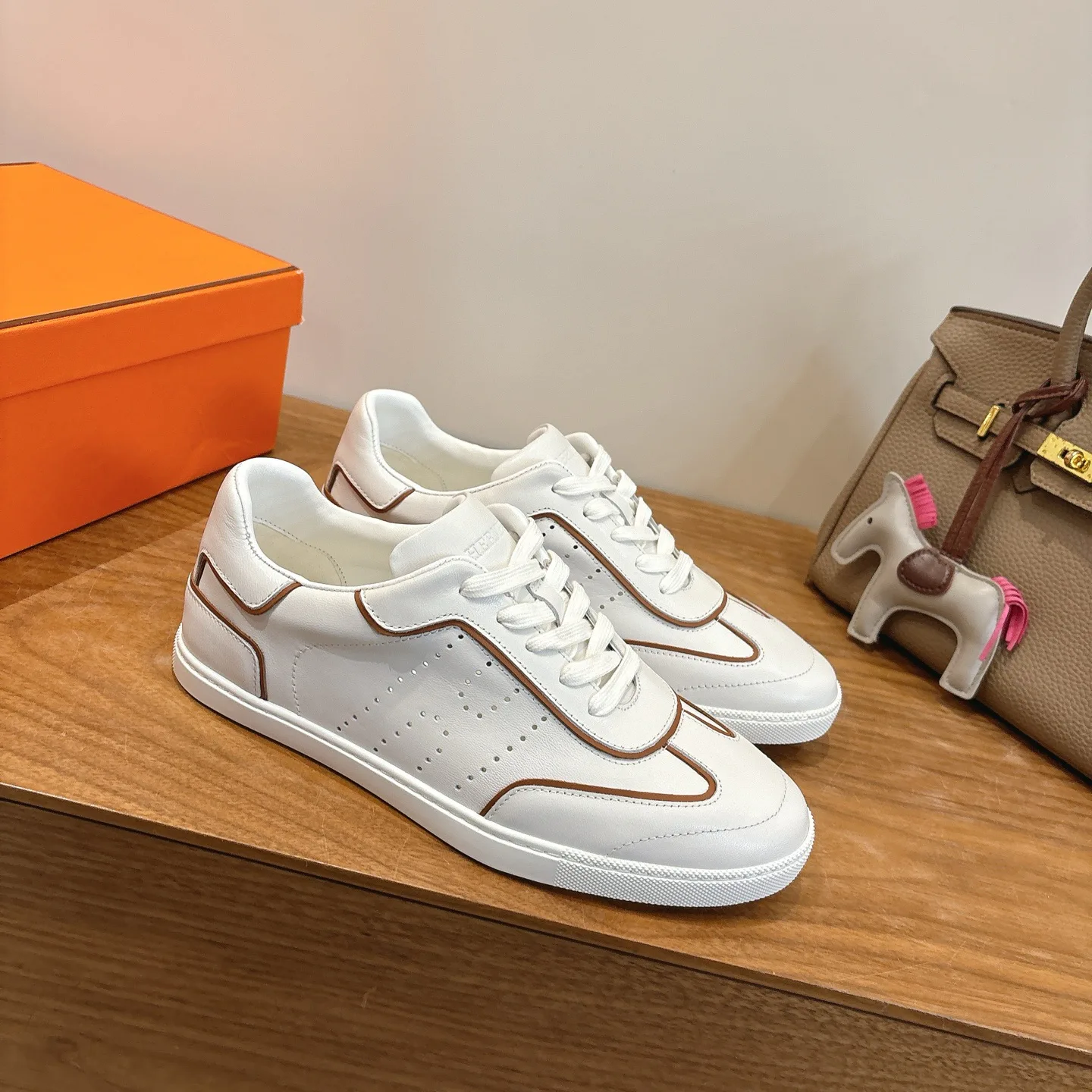 Кроссовки Женские Hermes 10031840