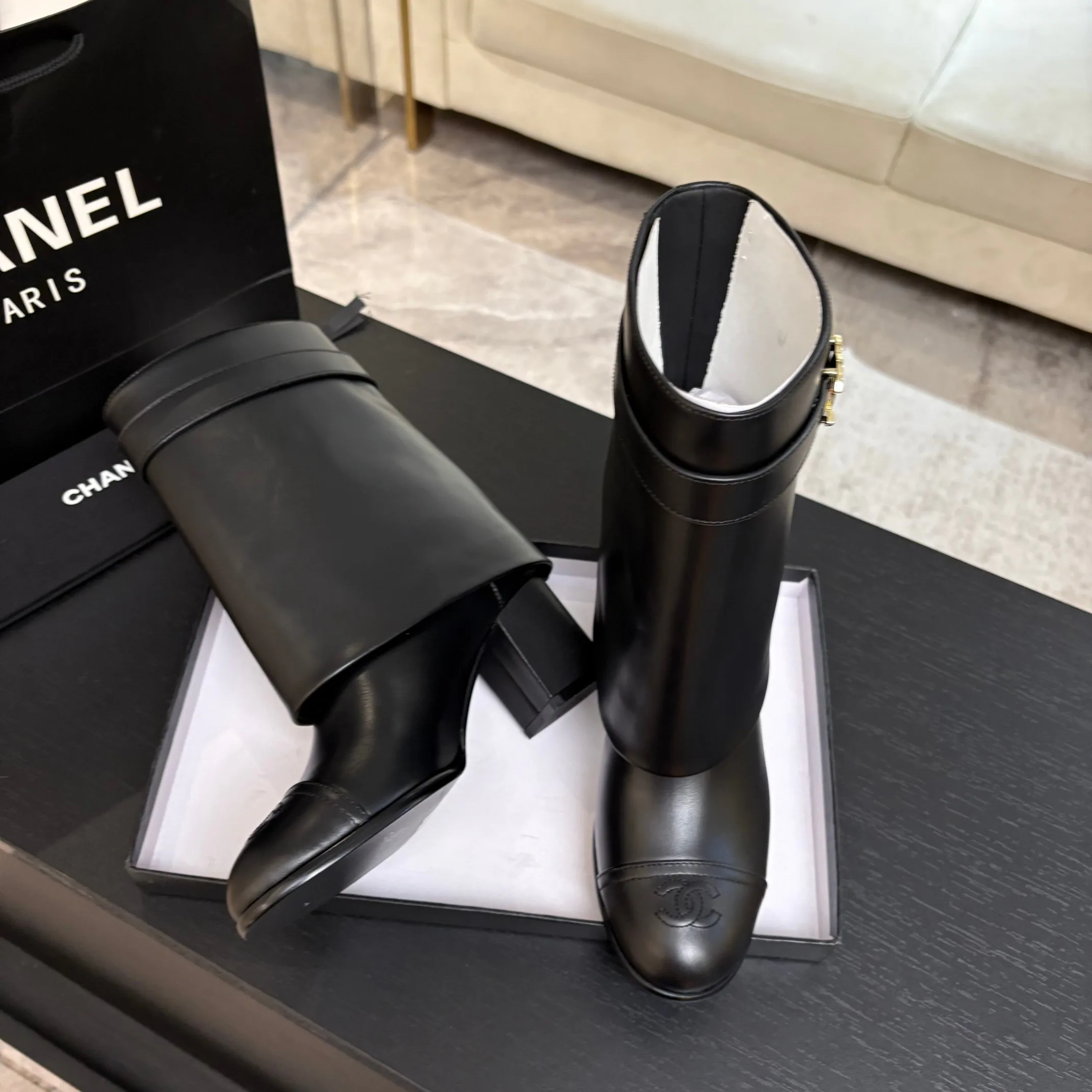 Сапоги Женские Chanel 18628040