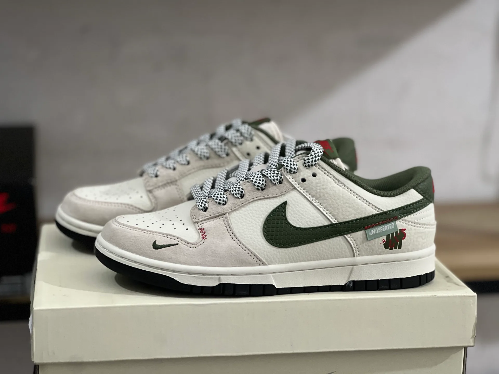 Кроссовки Женские Nike 68704