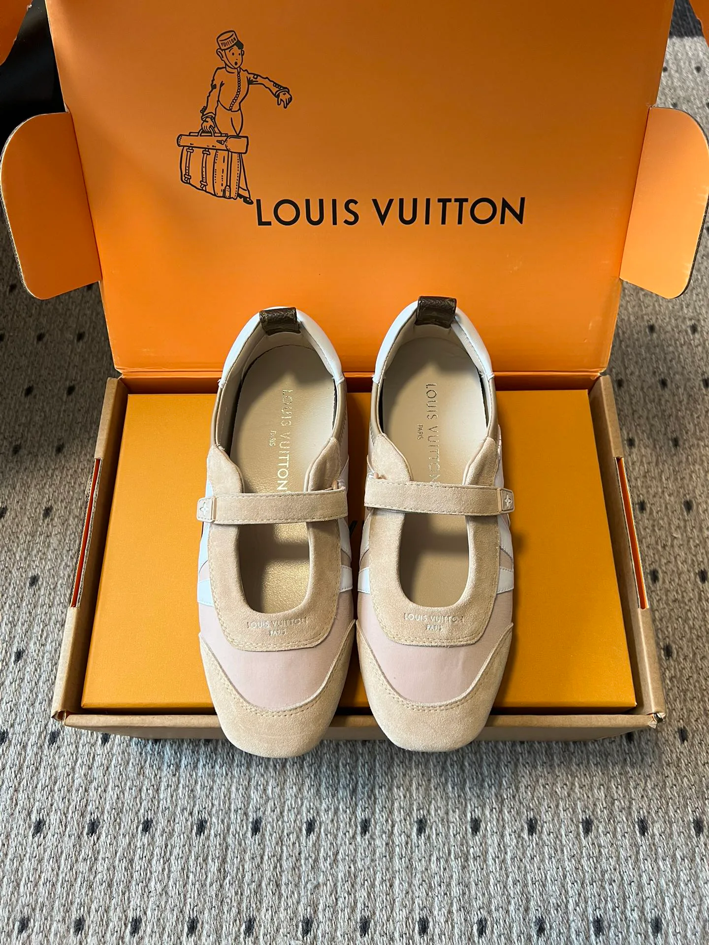 Туфли Женские Louis Vuitton 11686972