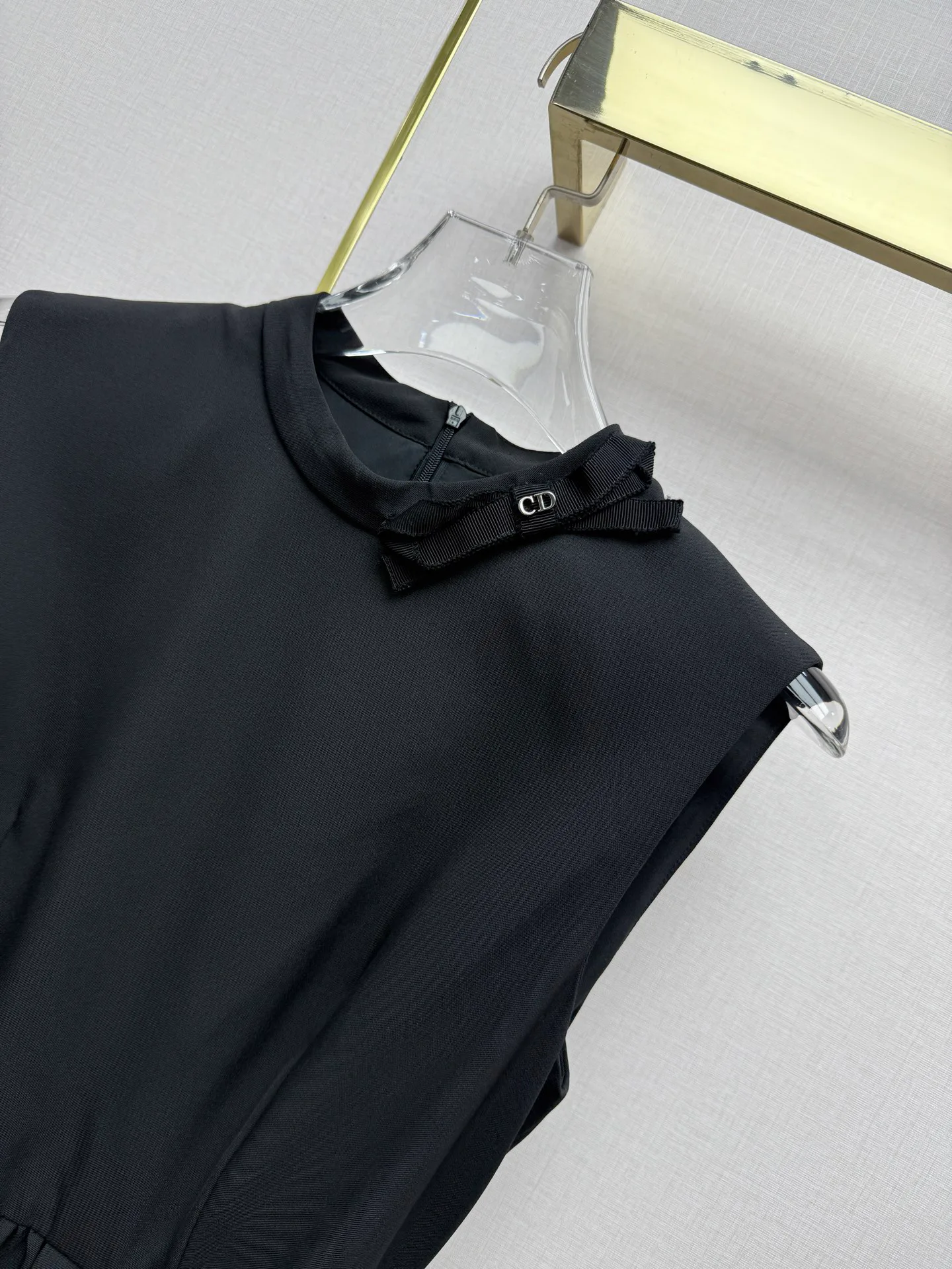 Платья Женские Christian Dior 11421711