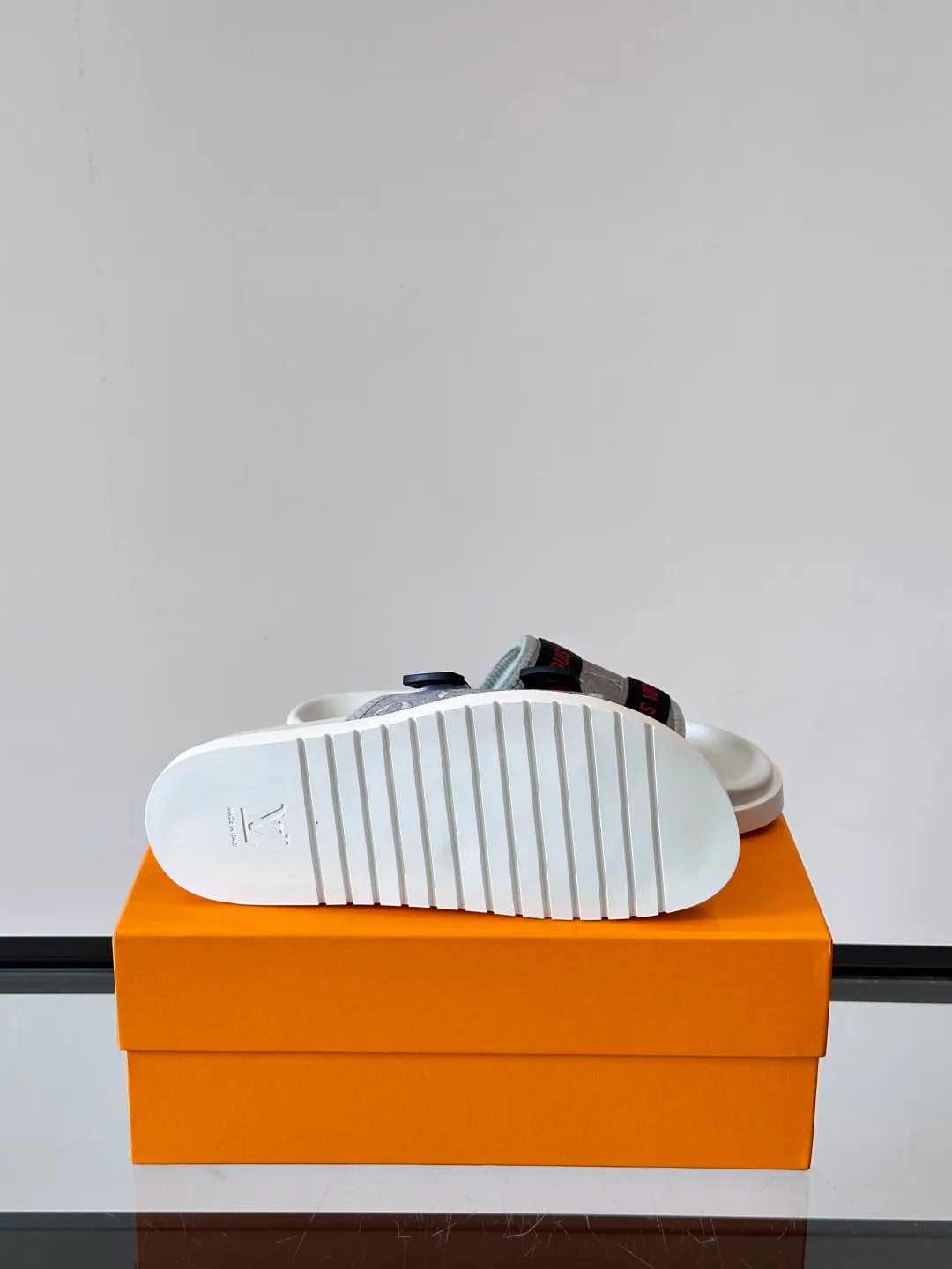 Шлепанцы Мужские Louis Vuitton 74032