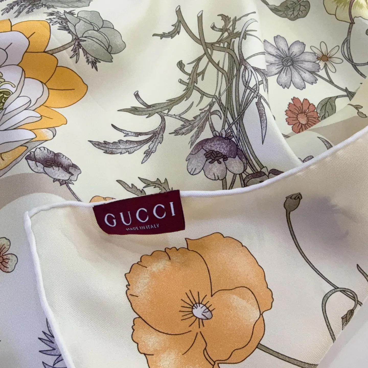 Шарфы Gucci 13325687