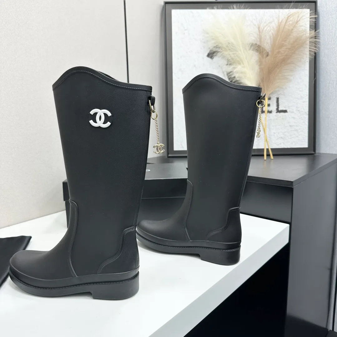 Сапоги Женские Chanel 18832633