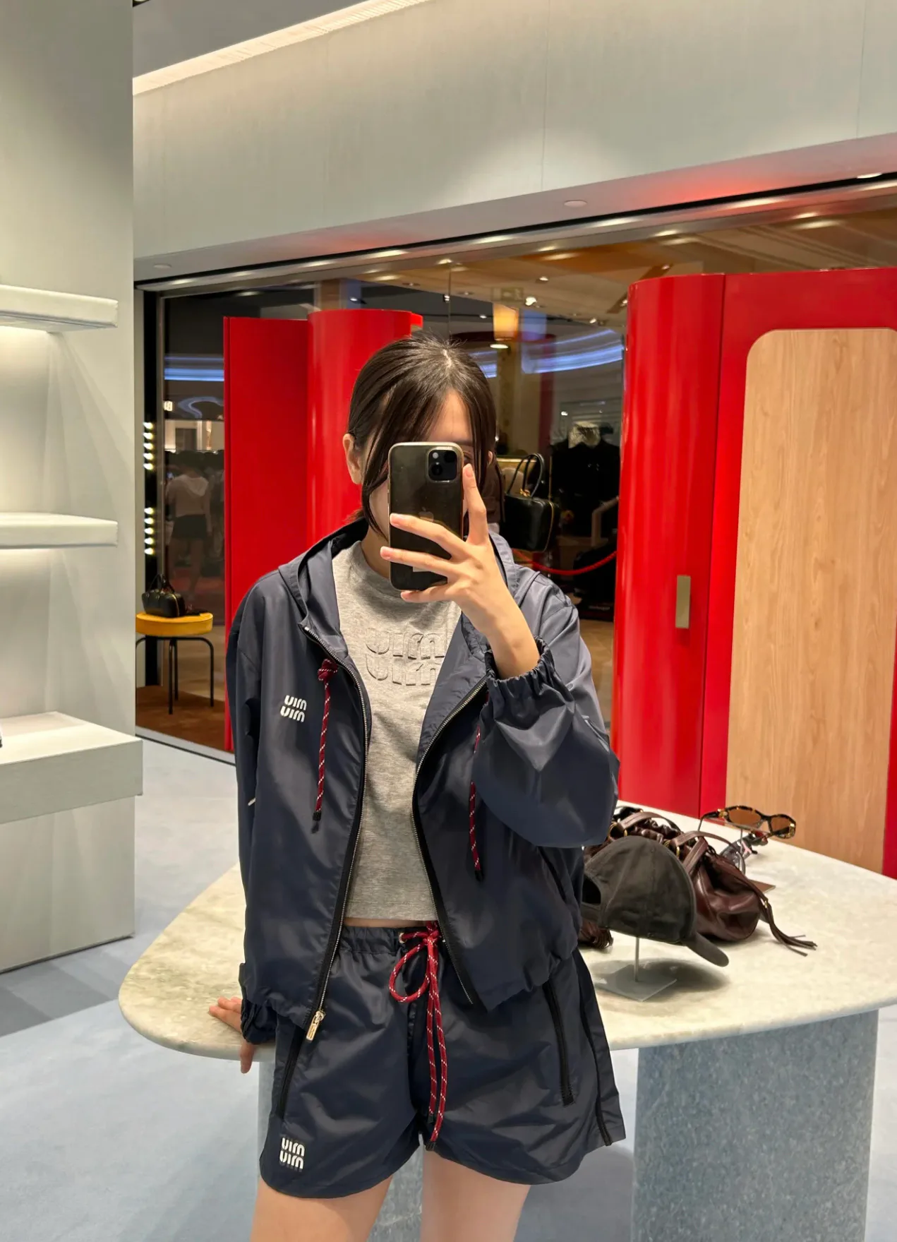 Куртки И Пуховики Женские Miu Miu 30003