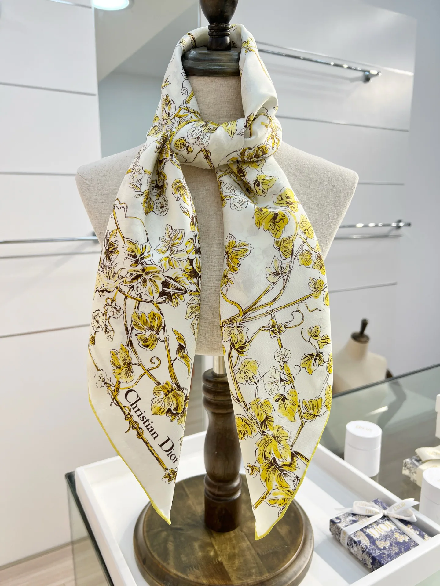 Платки Christian Dior 1883153