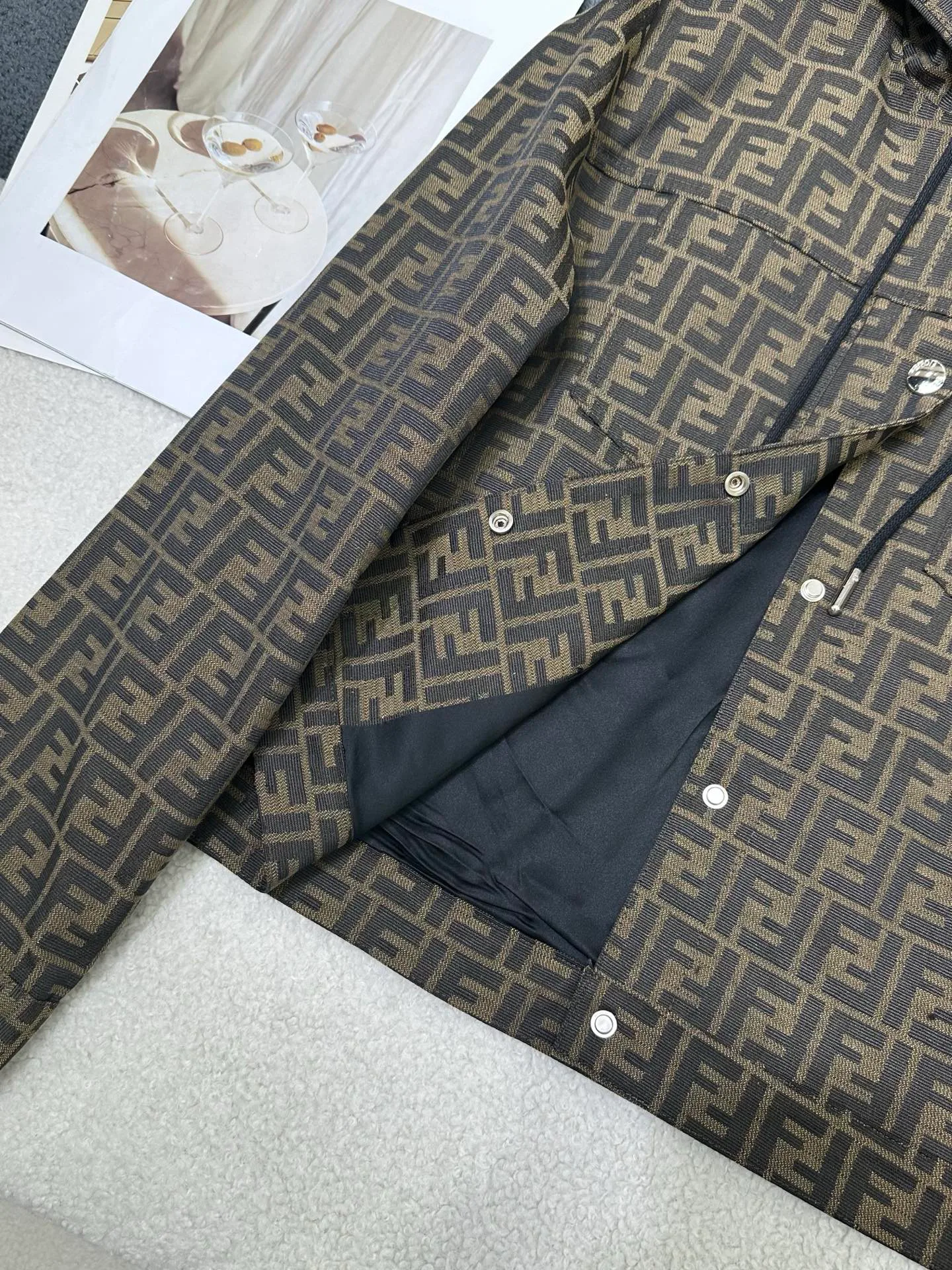 Куртки И Пуховики Женские Fendi 18533838