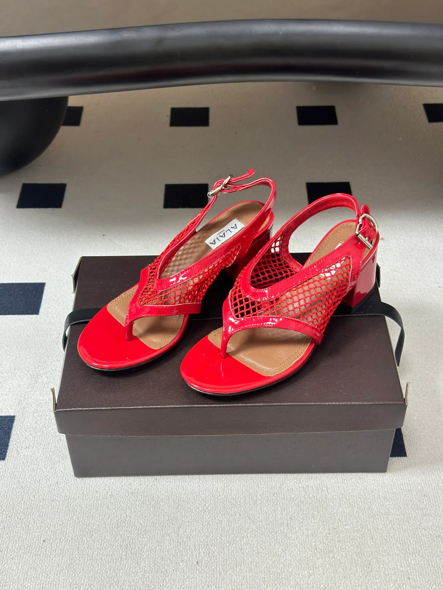 Босоножки Женские Alaia 17338427