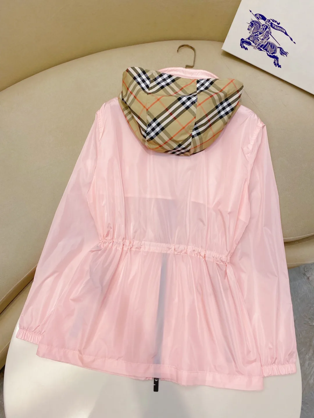 Куртки И Пуховики Женские Burberry 16927091
