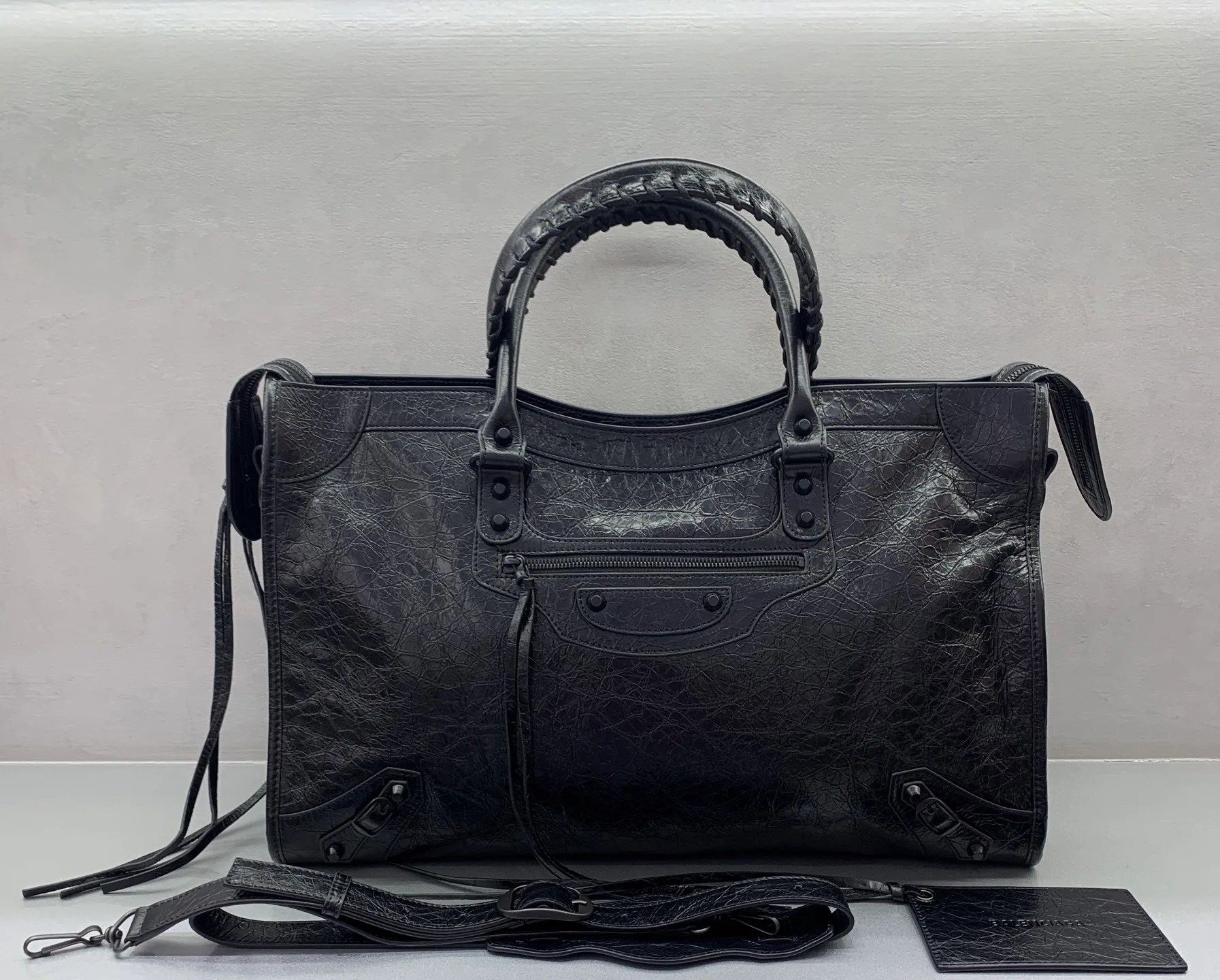 Классические Сумки Женские Balenciaga 18136372