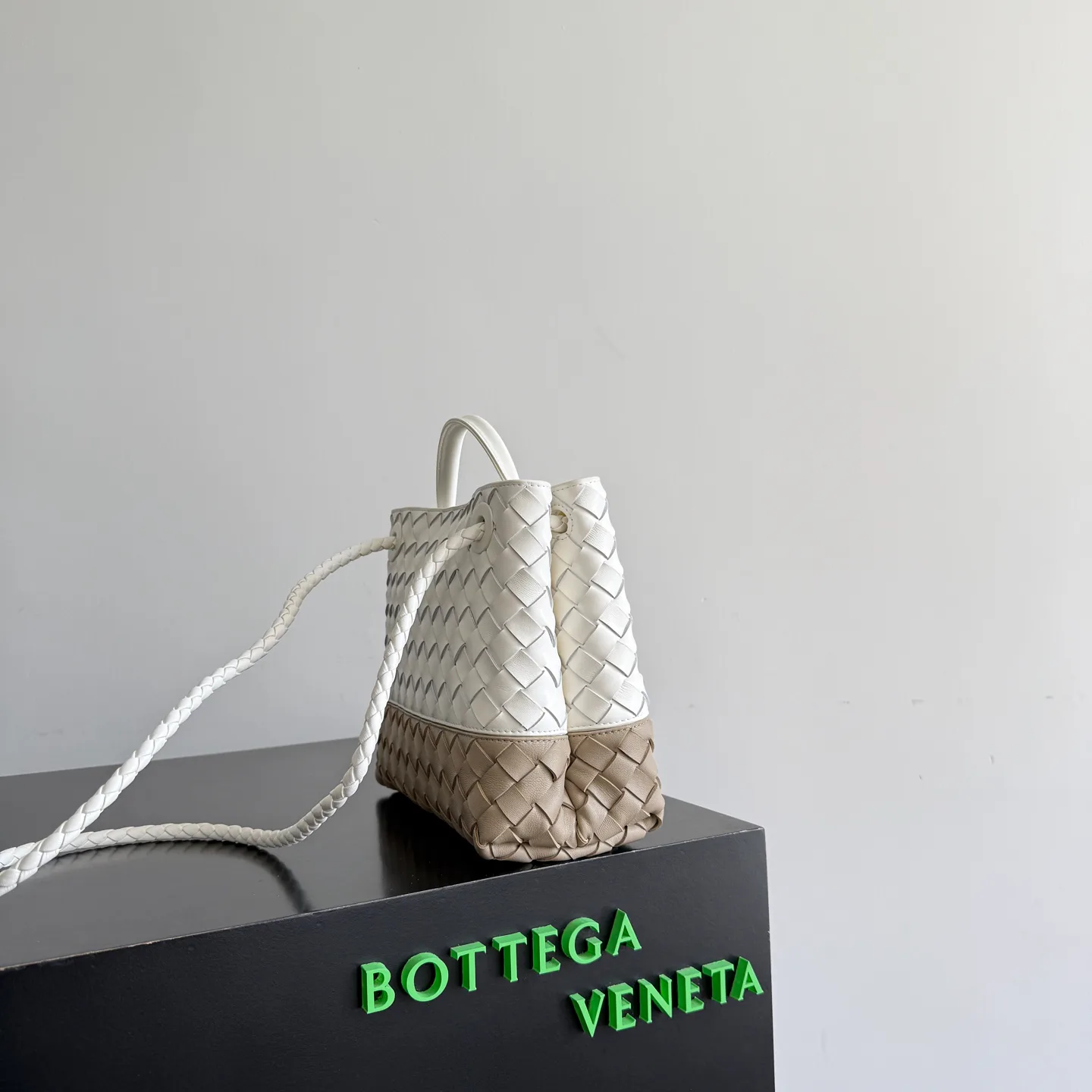 Классические Сумки Женские Bottega Veneta 17934587
