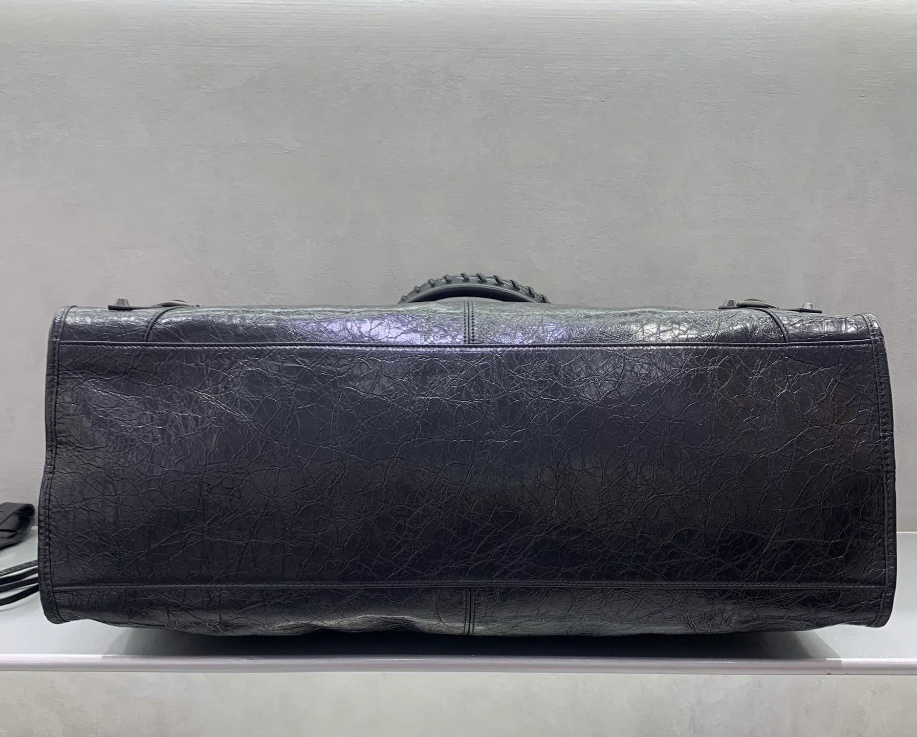 Классические Сумки Женские Balenciaga 18136376
