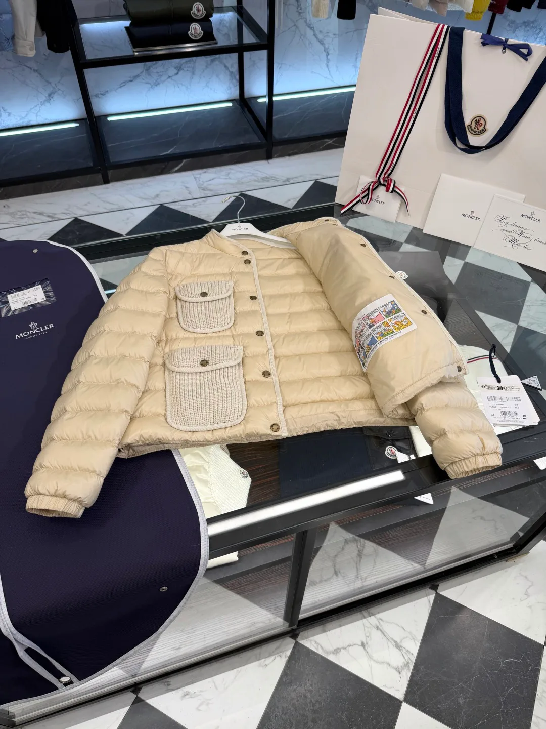 Куртки И Пуховики Женские Moncler 19964112