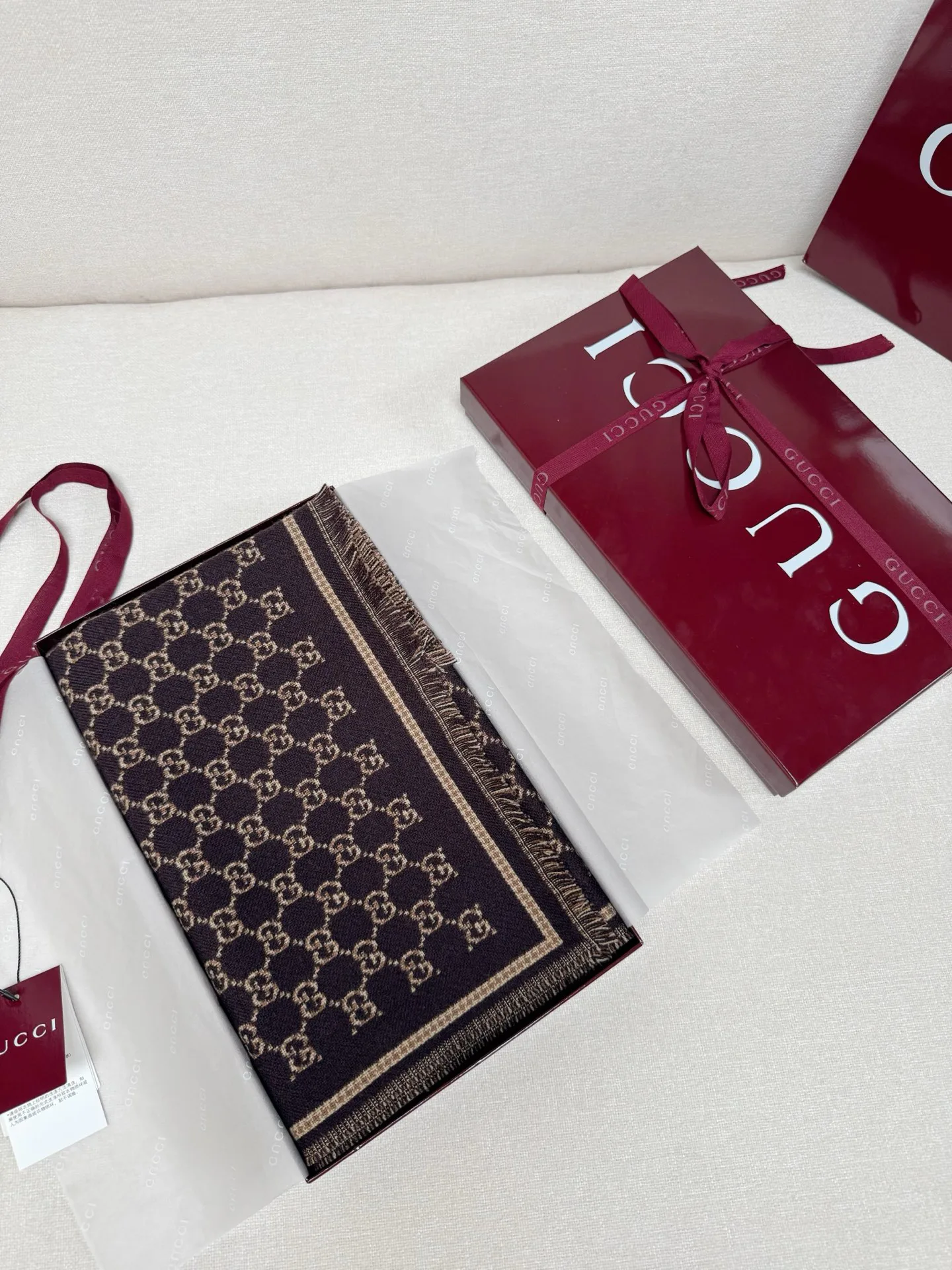 Шарфы Gucci 848557