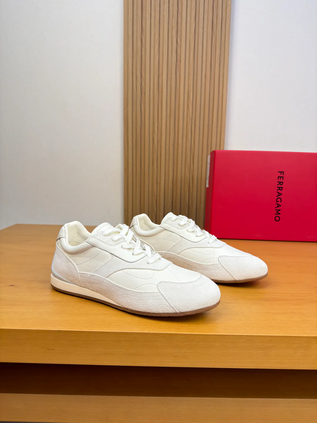 Кроссовки Мужские Salvatore Ferragamo 19608966