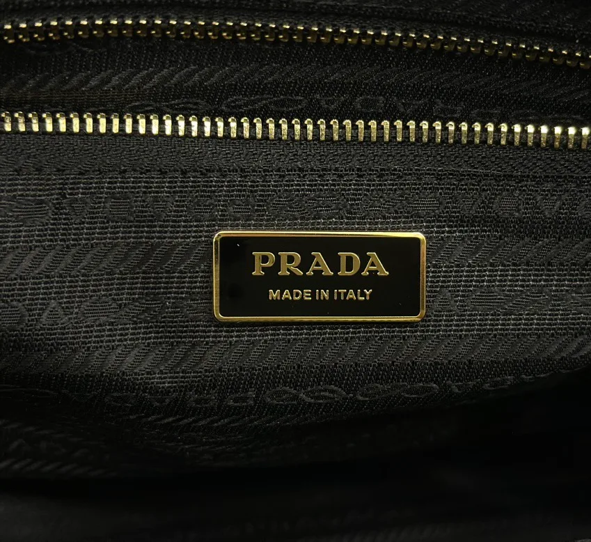 Классические Сумки Женские Prada 11462548
